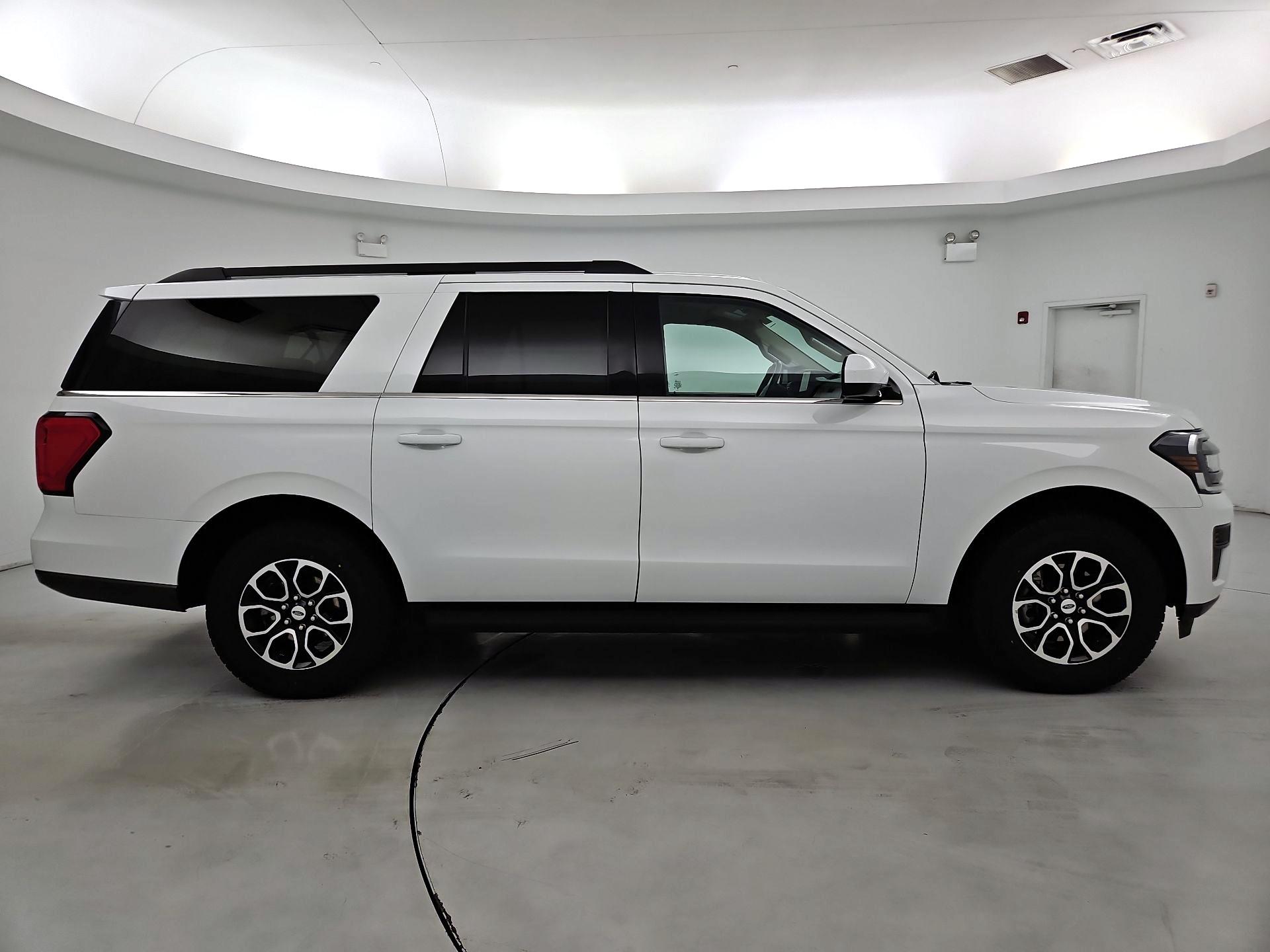 Thumbnail: 2024 Ford Expedition MAX - 4