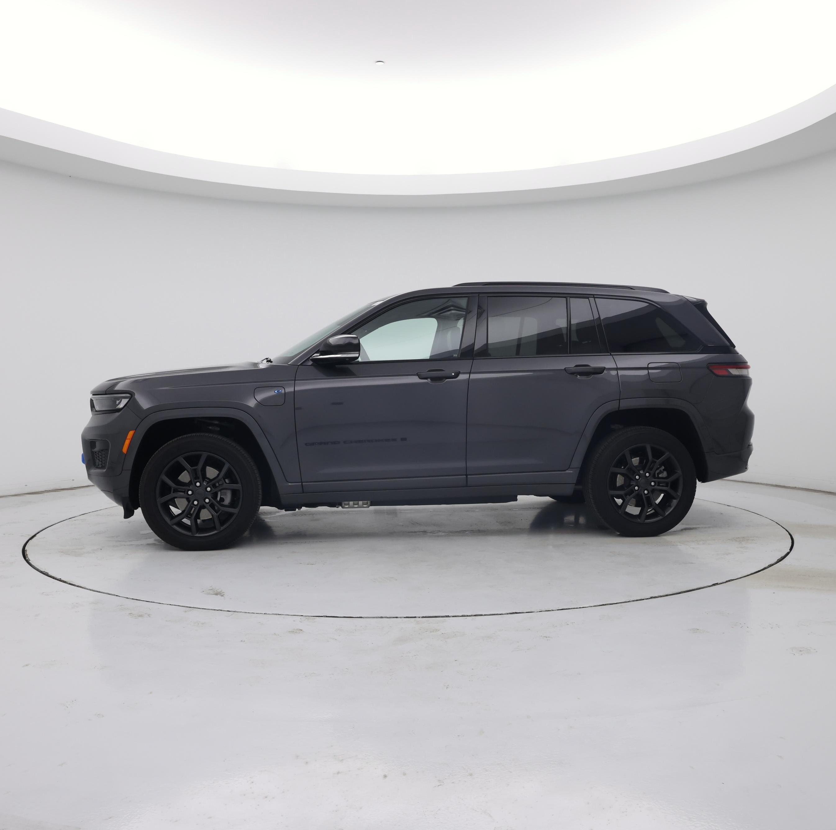 Thumbnail: 2024 Jeep Grand Cherokee - 3