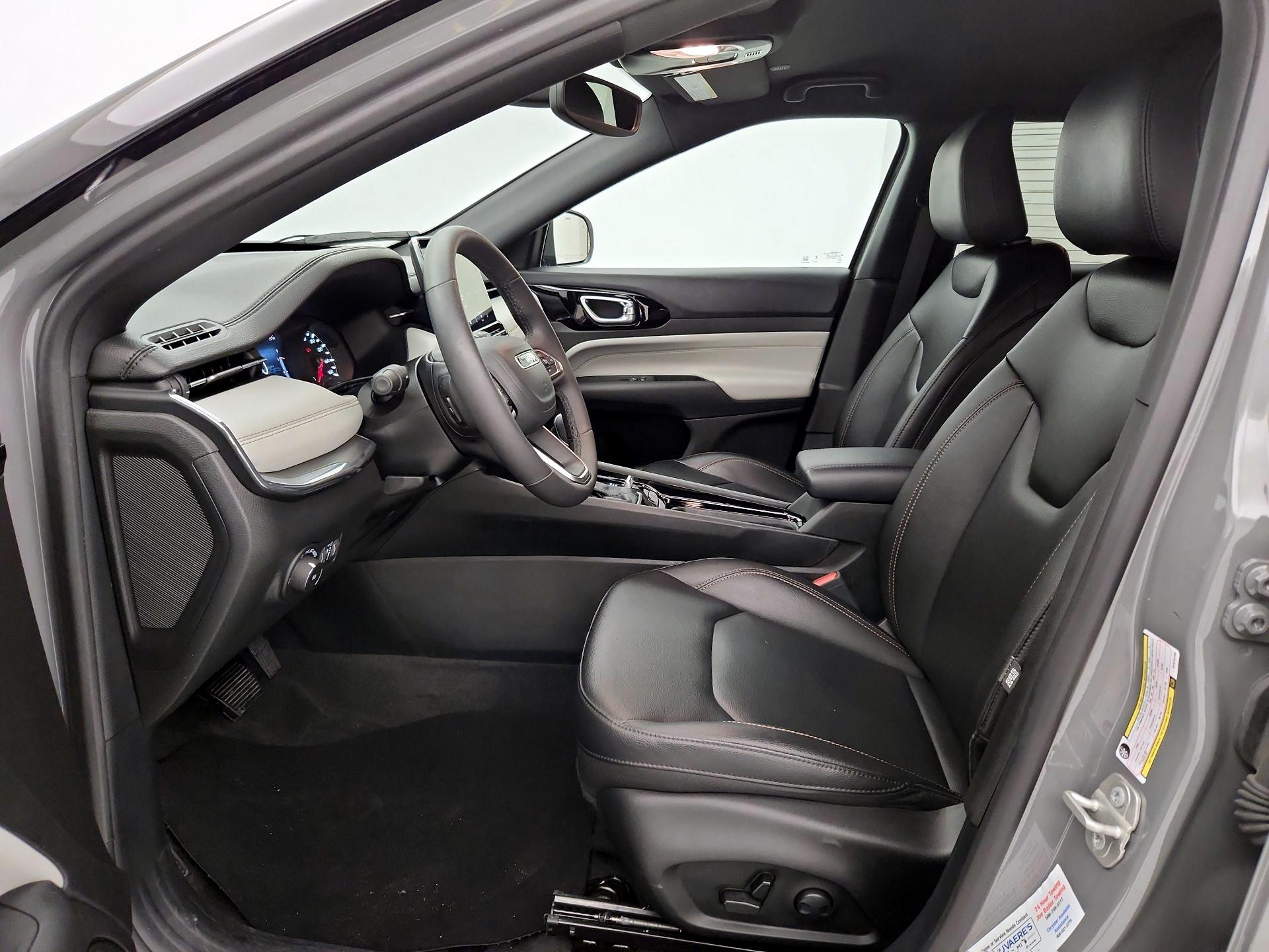 Thumbnail: 2024 Jeep Compass - 11