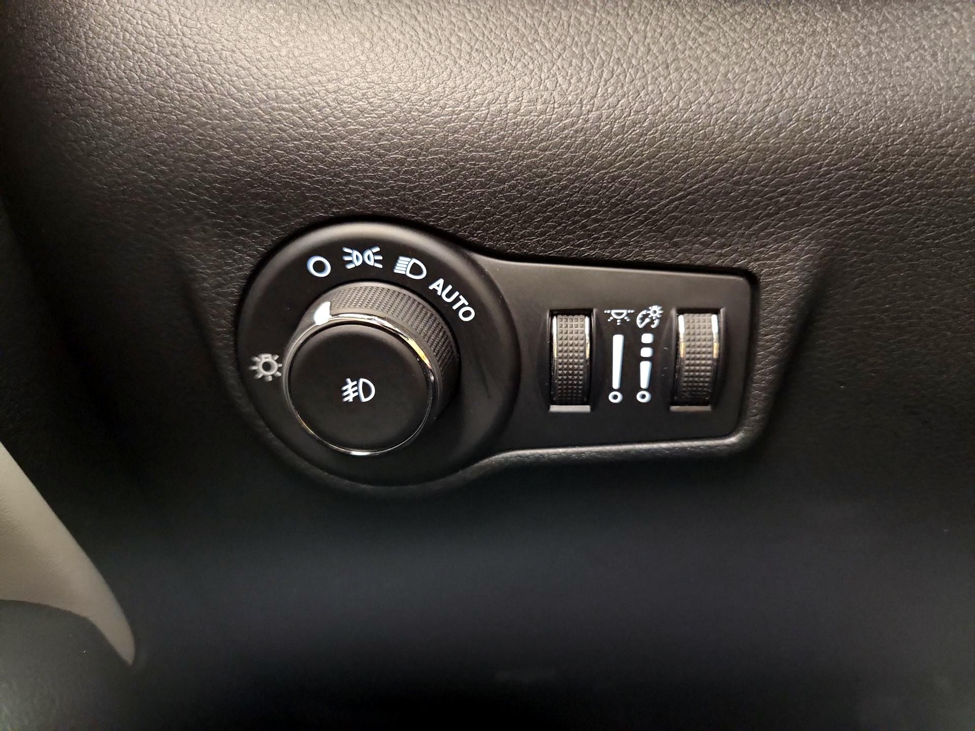 Thumbnail: 2024 Jeep Compass - 13