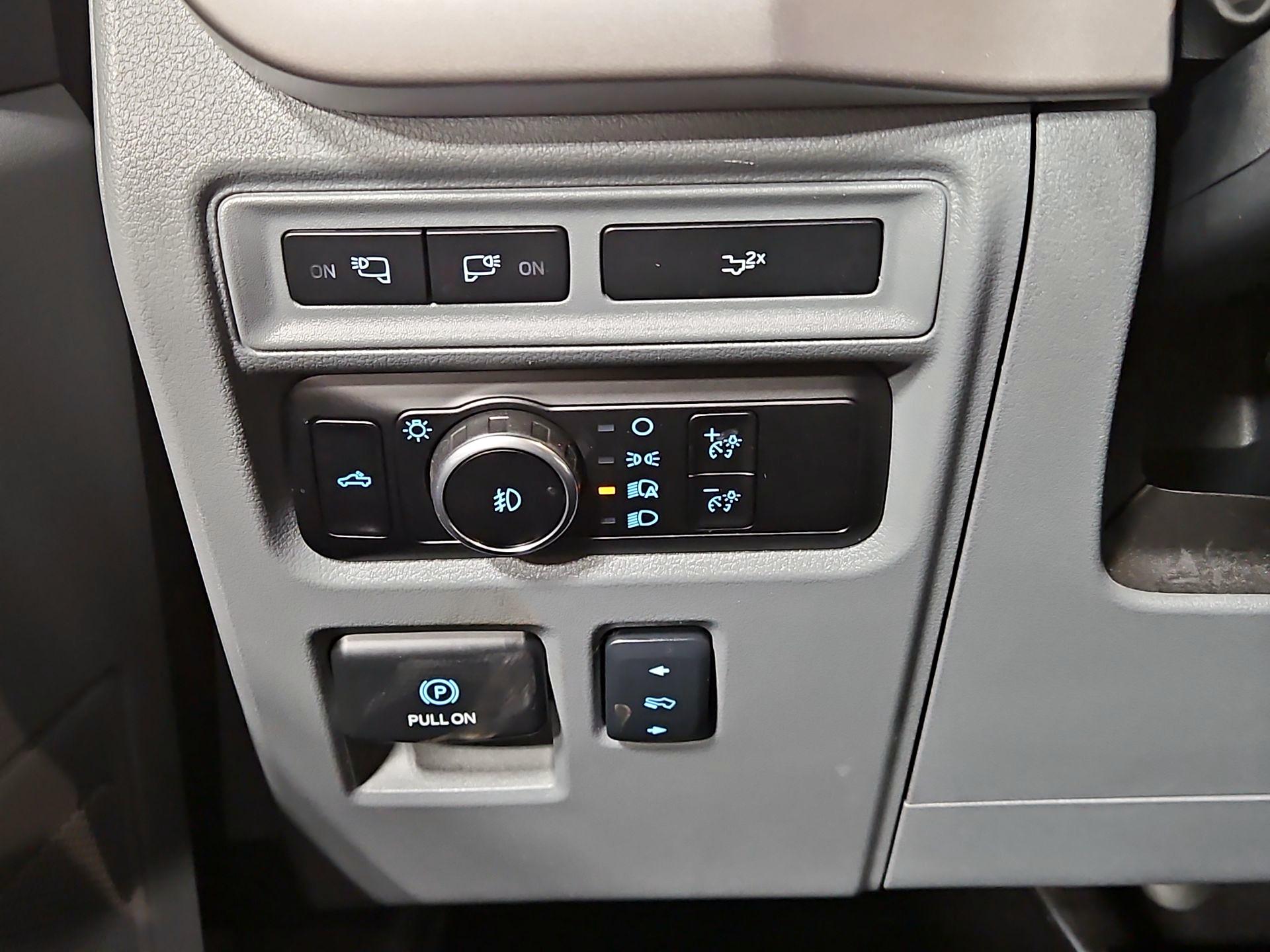 Thumbnail: 2023 Ford F-150 - 11
