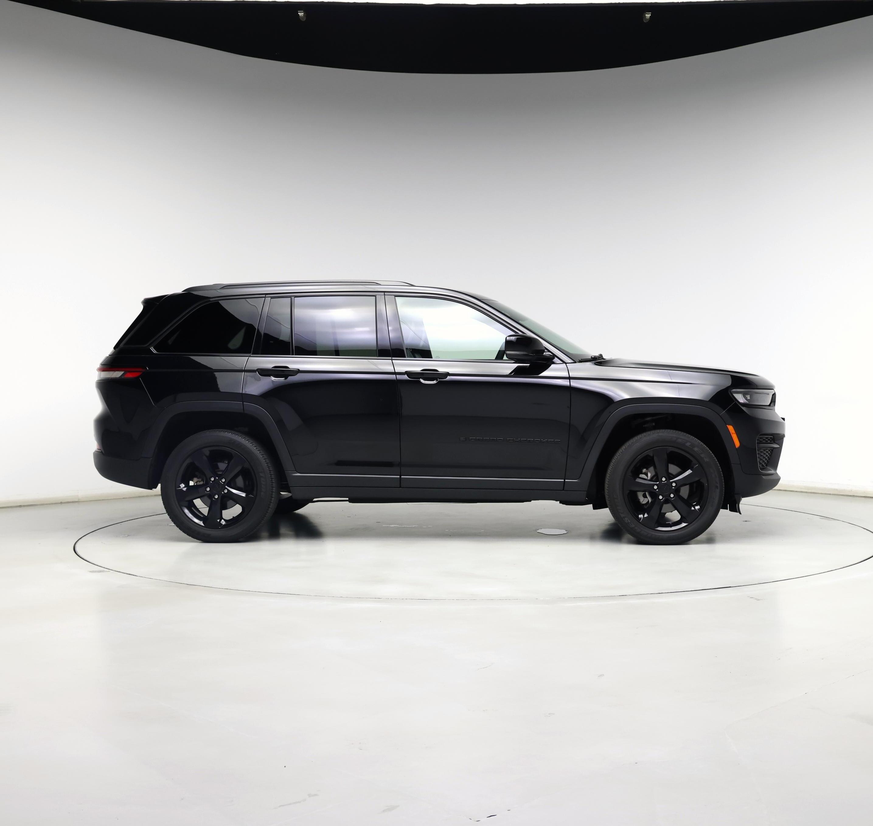 Thumbnail: 2023 Jeep Grand Cherokee - 7