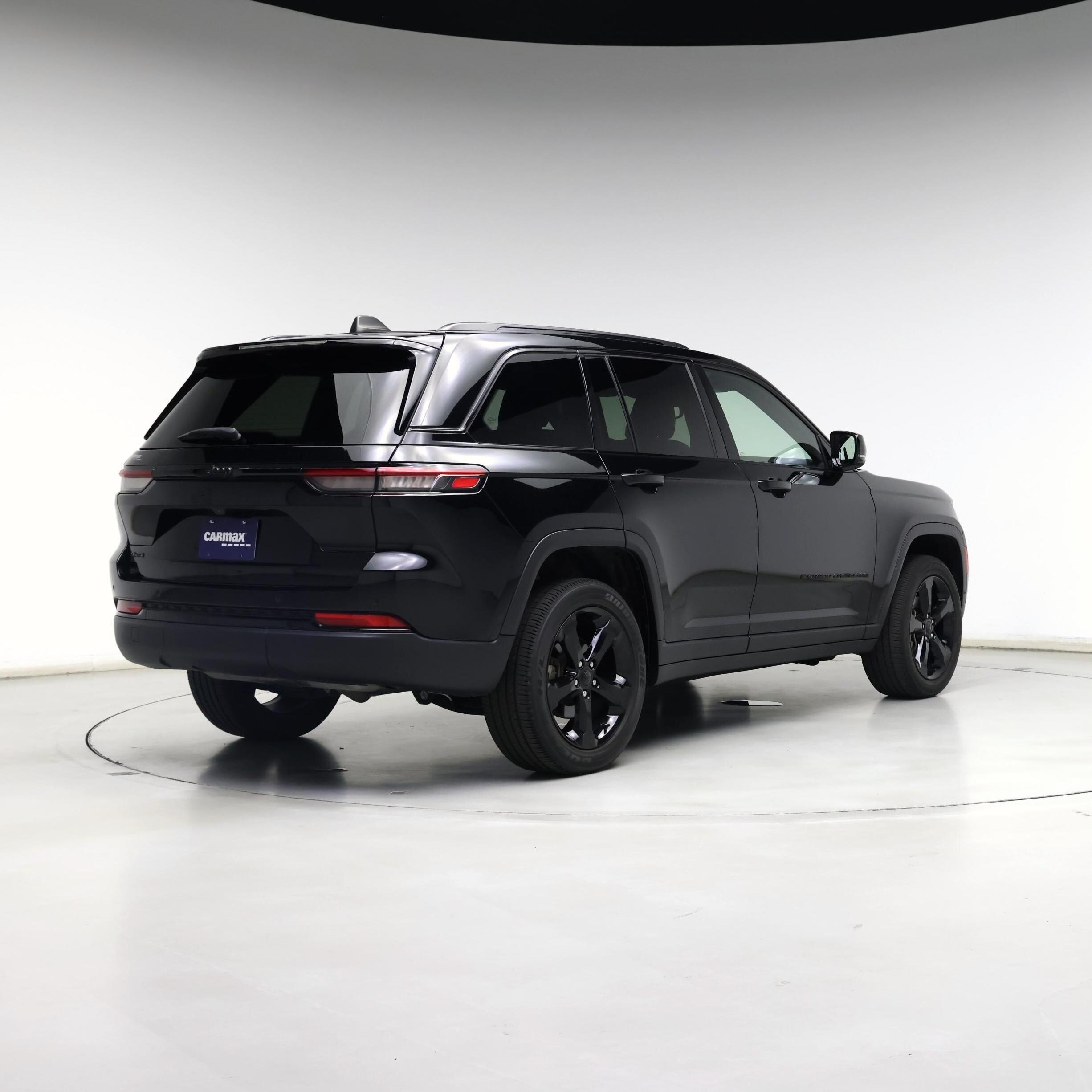 Thumbnail: 2023 Jeep Grand Cherokee - 8