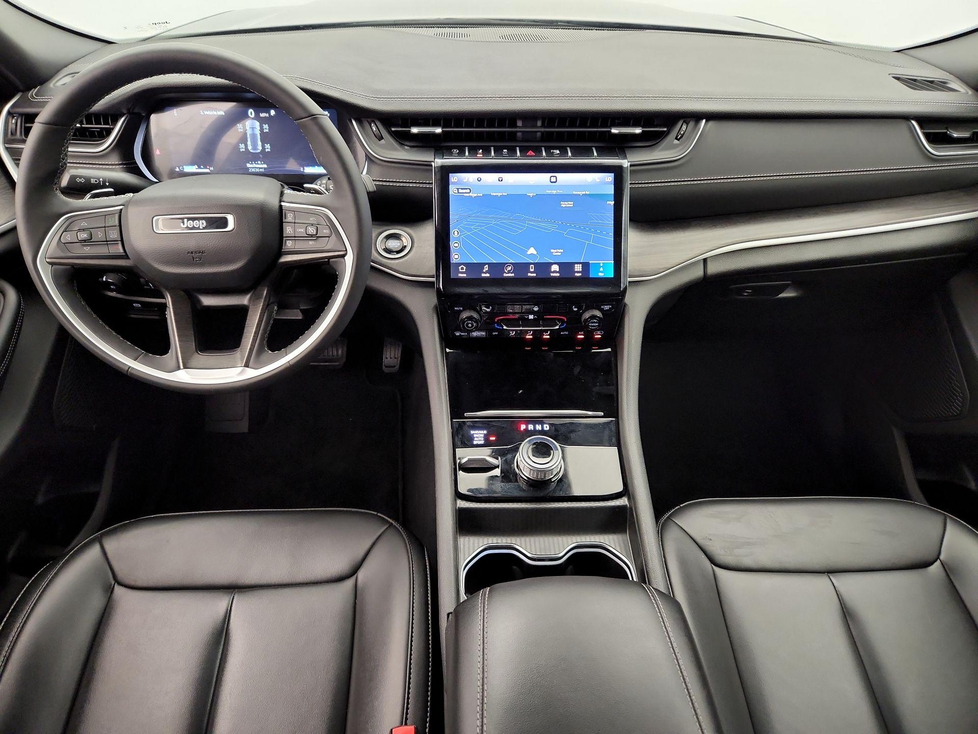 Thumbnail: 2024 Jeep Grand Cherokee - 9