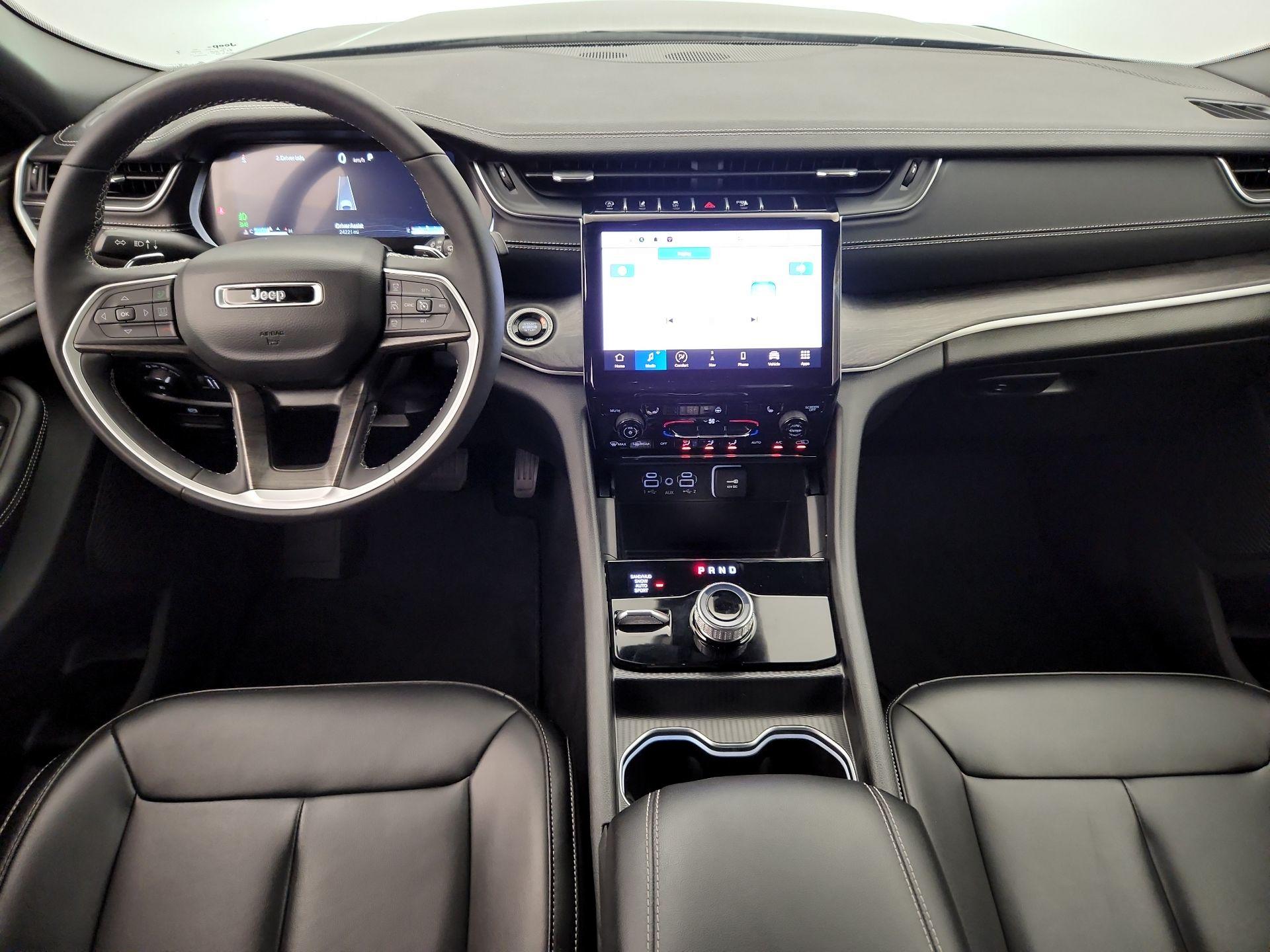 Thumbnail: 2024 Jeep Grand Cherokee L - 9