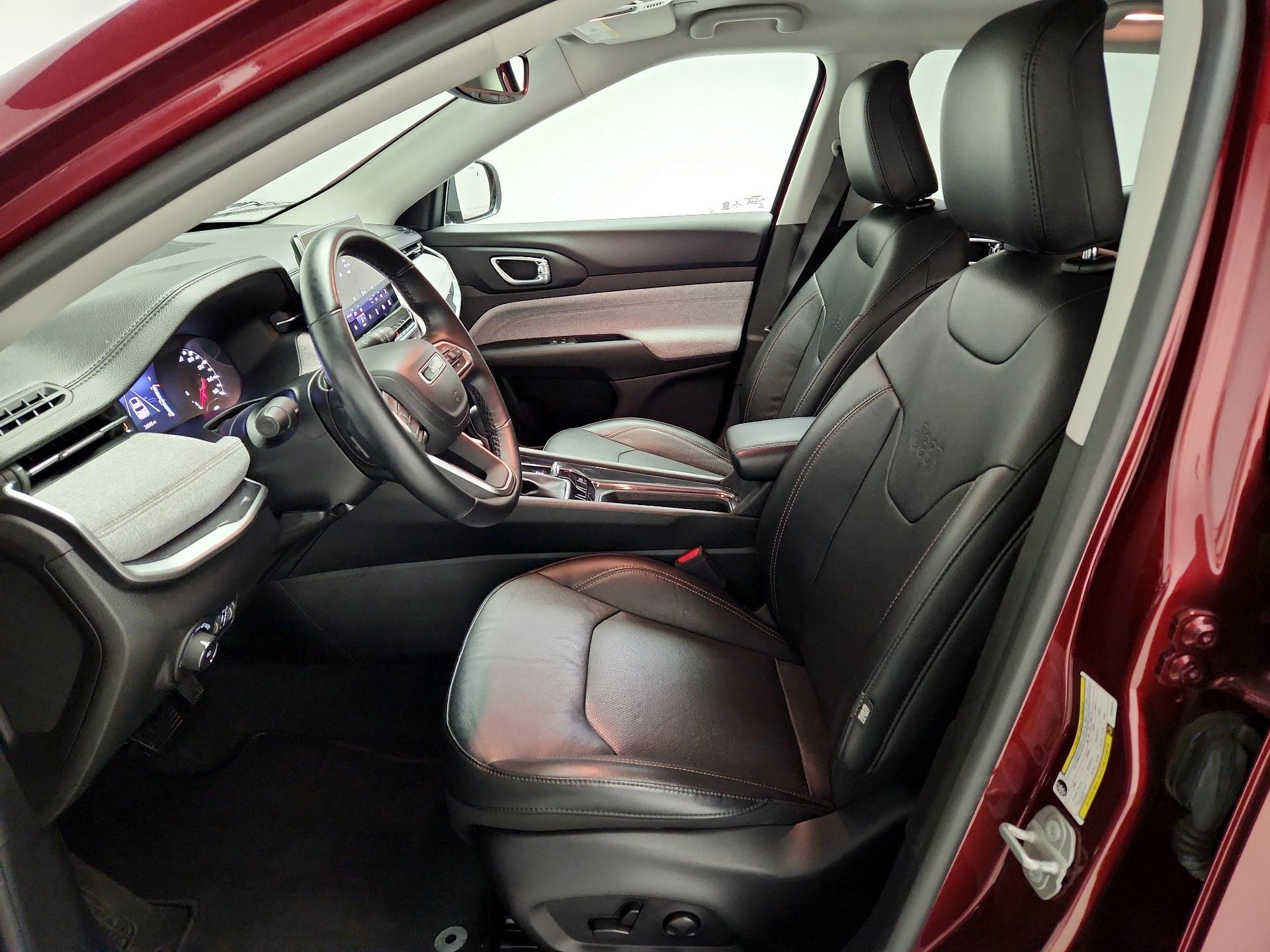 Thumbnail: 2022 Jeep Compass - 11