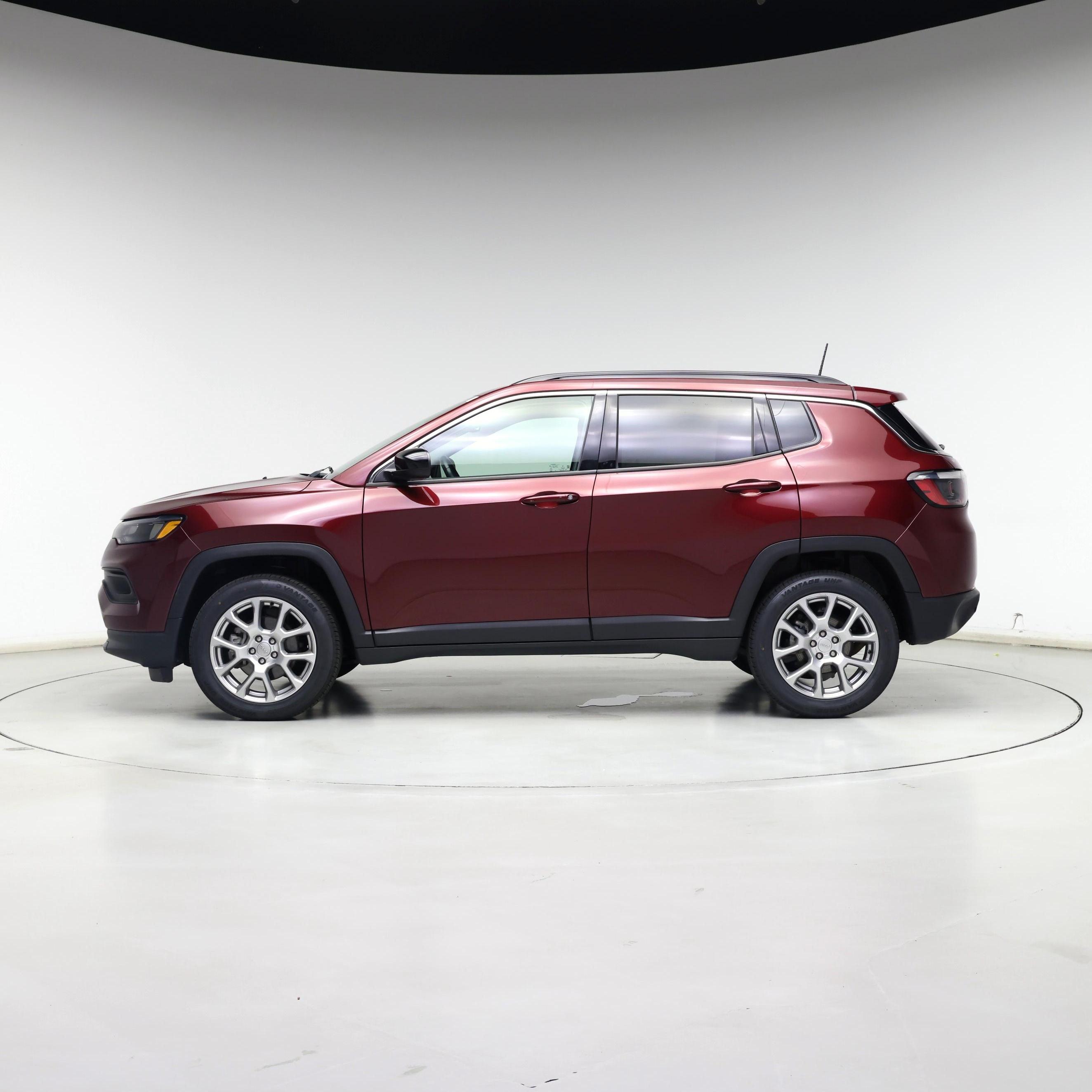 Thumbnail: 2022 Jeep Compass - 3