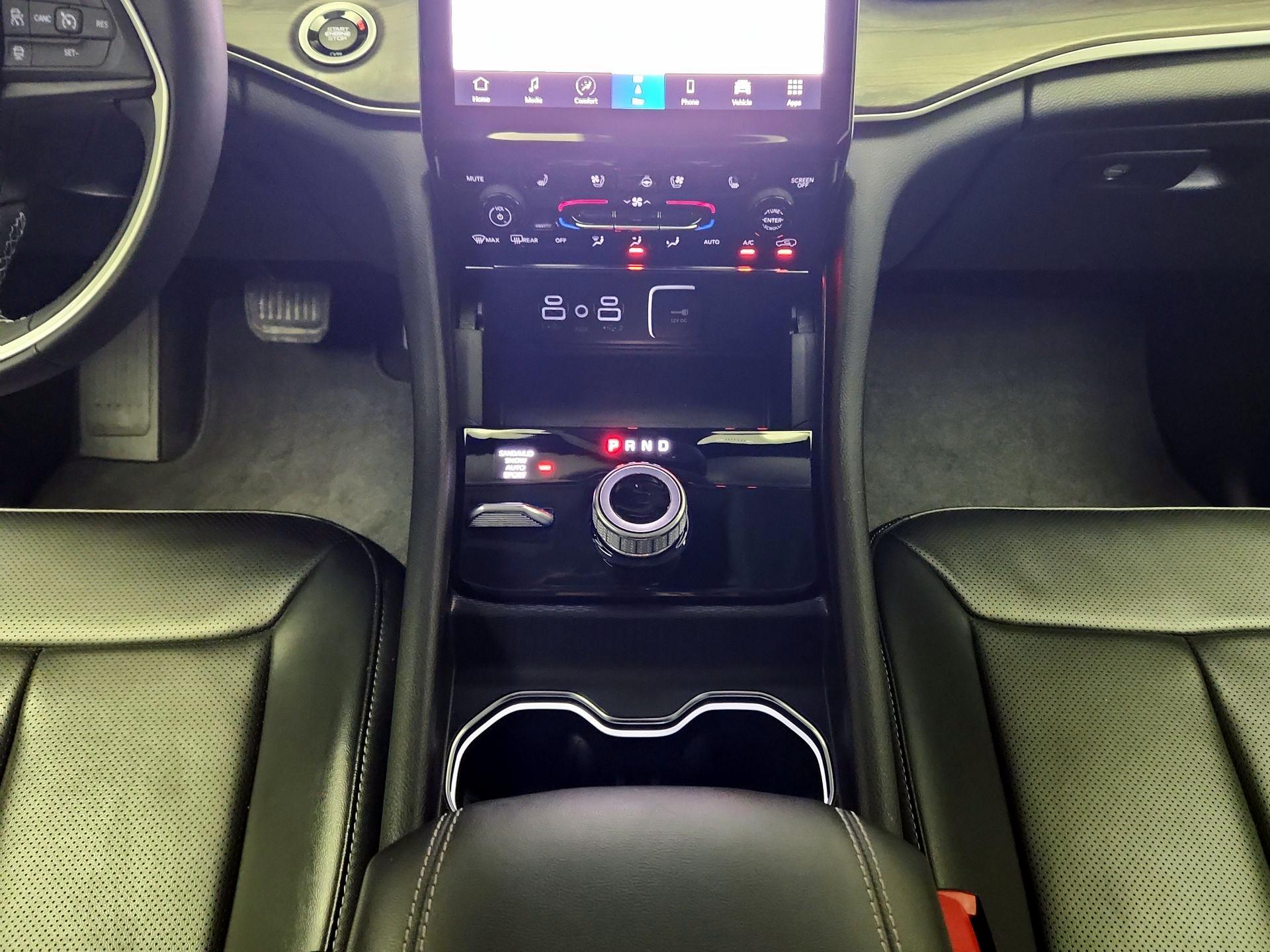 Thumbnail: 2024 Jeep Grand Cherokee - 18