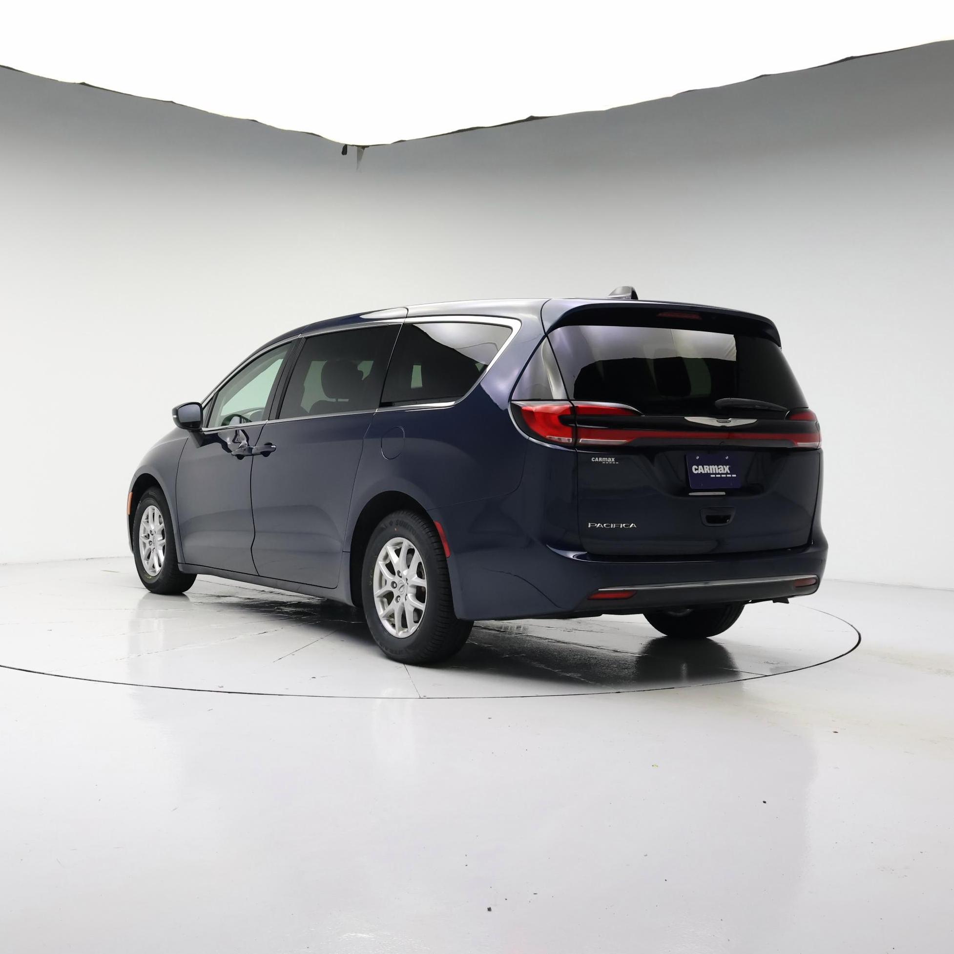 Thumbnail: 2023 Chrysler Pacifica - 2