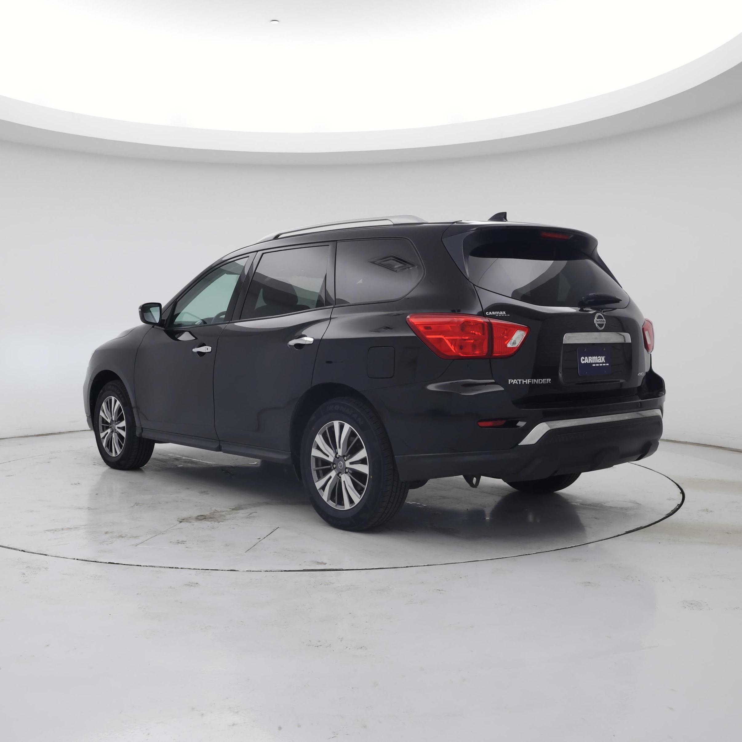 Thumbnail: 2020 Nissan Pathfinder - 2