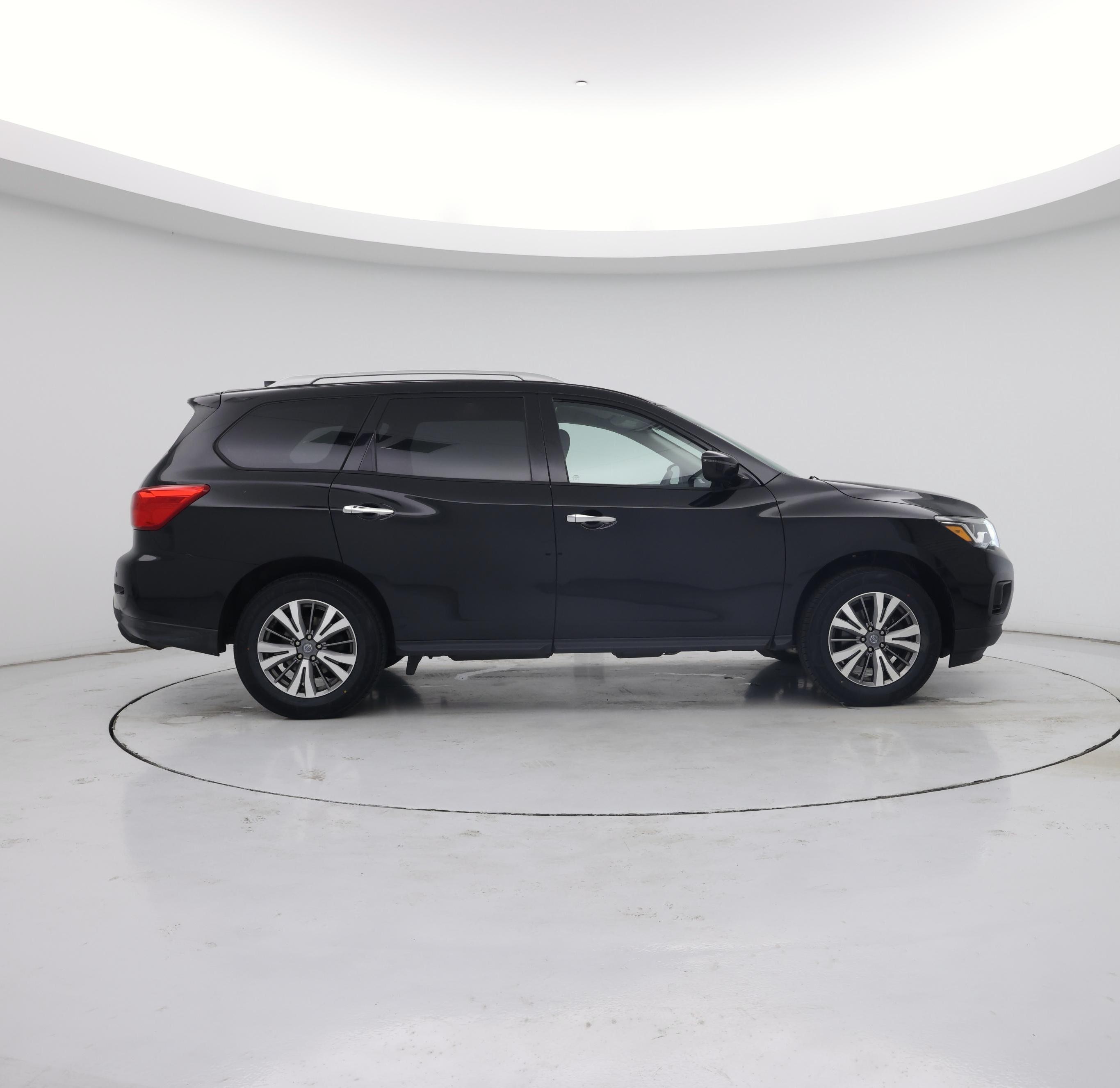 Thumbnail: 2020 Nissan Pathfinder - 7