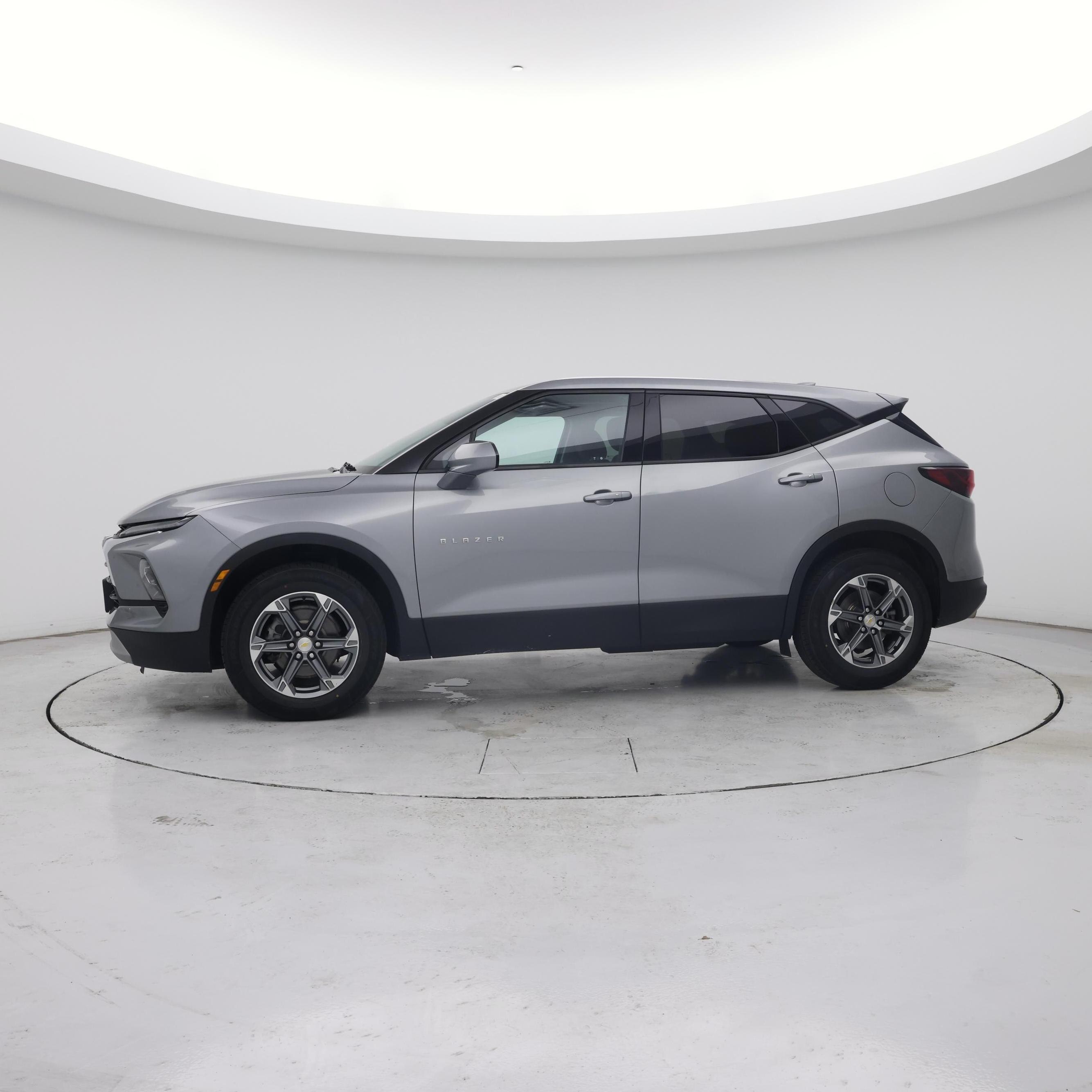 Thumbnail: 2023 Chevrolet Blazer - 3