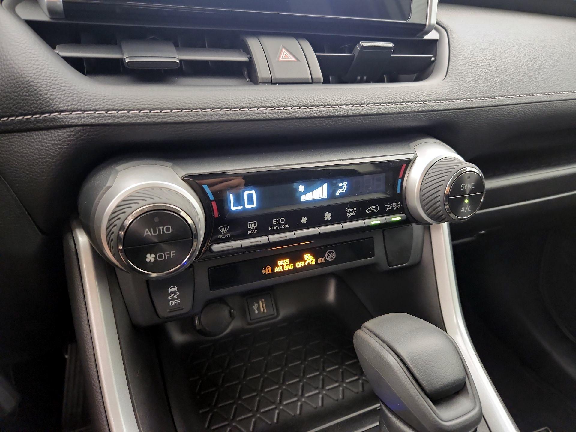 Thumbnail: 2023 Toyota RAV4 - 16