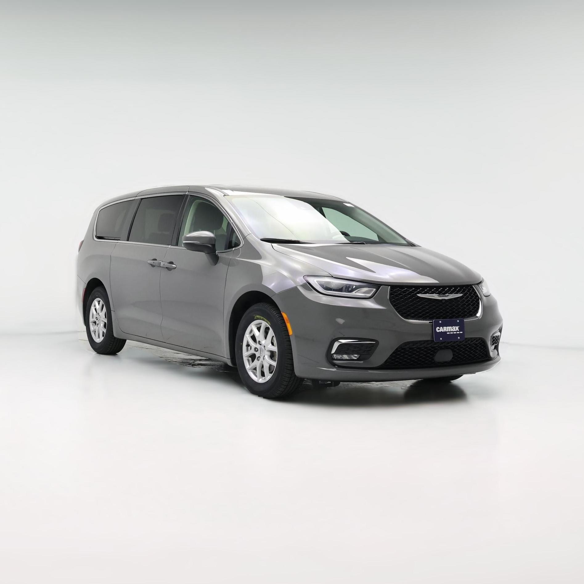 Thumbnail: 2023 Chrysler Pacifica - 1