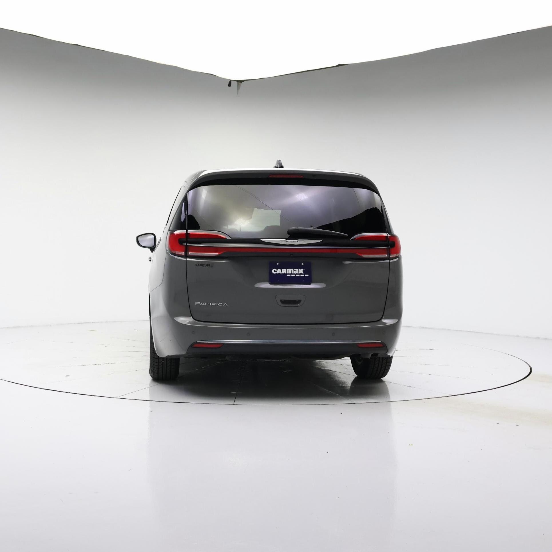 Thumbnail: 2023 Chrysler Pacifica - 6