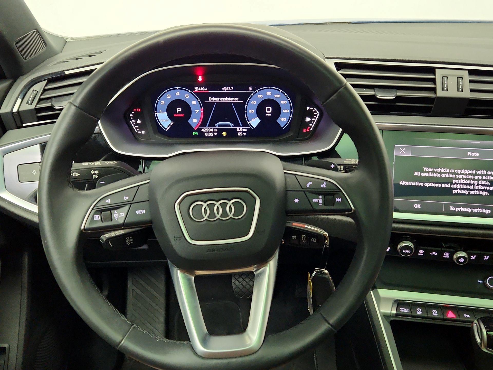 Thumbnail: 2023 Audi Q3 - 10