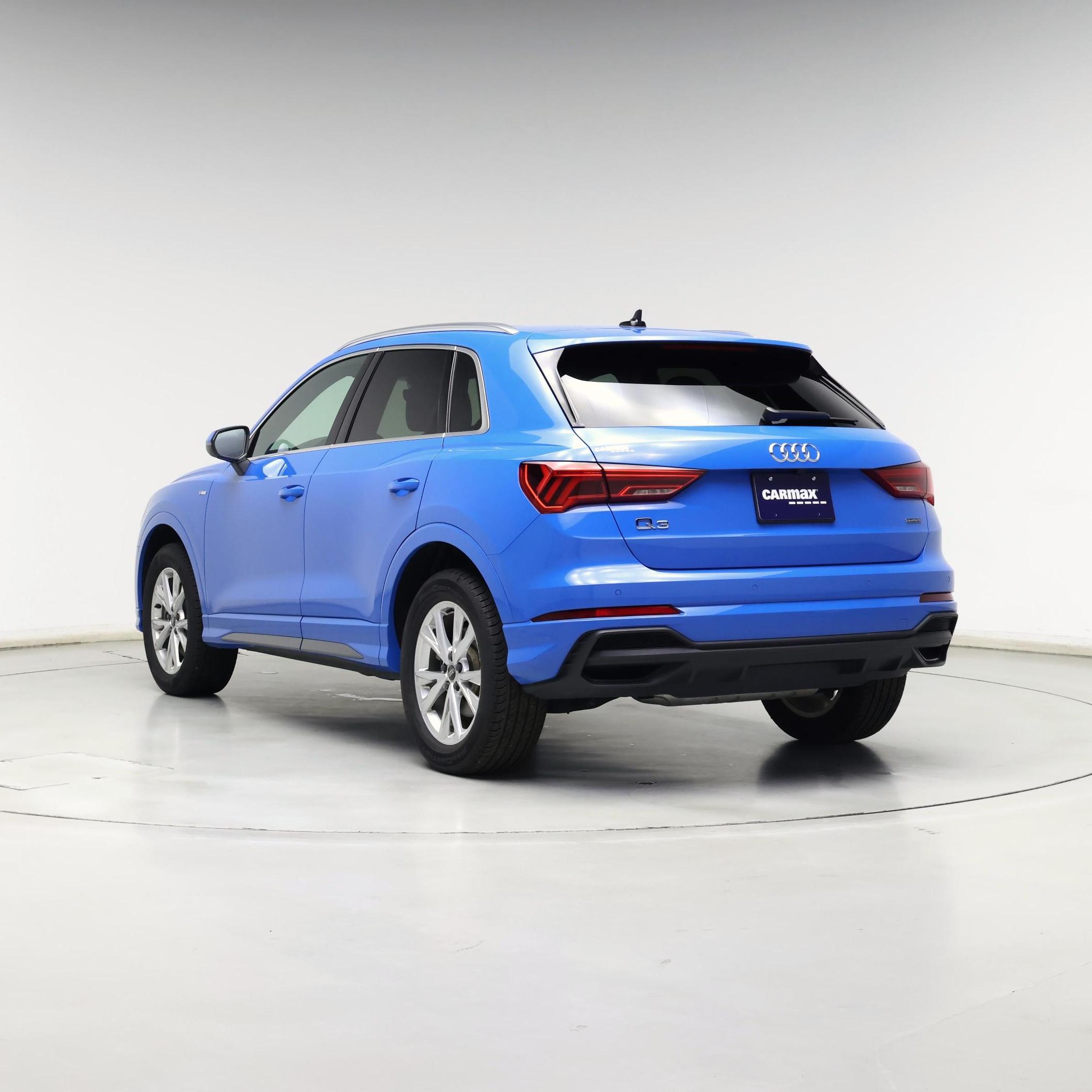 Thumbnail: 2023 Audi Q3 - 2
