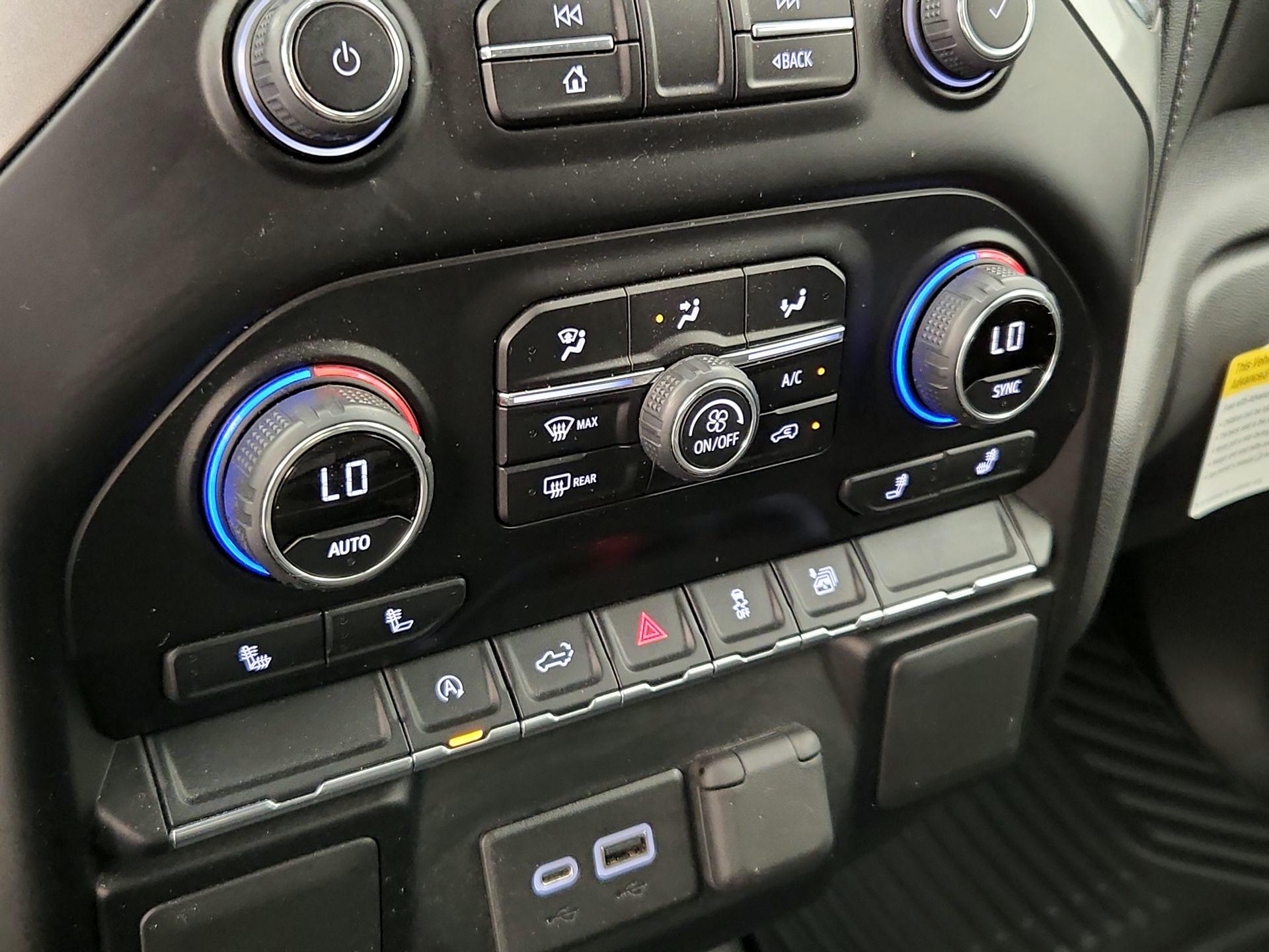 Thumbnail: 2021 Chevrolet Silverado 1500 - 16