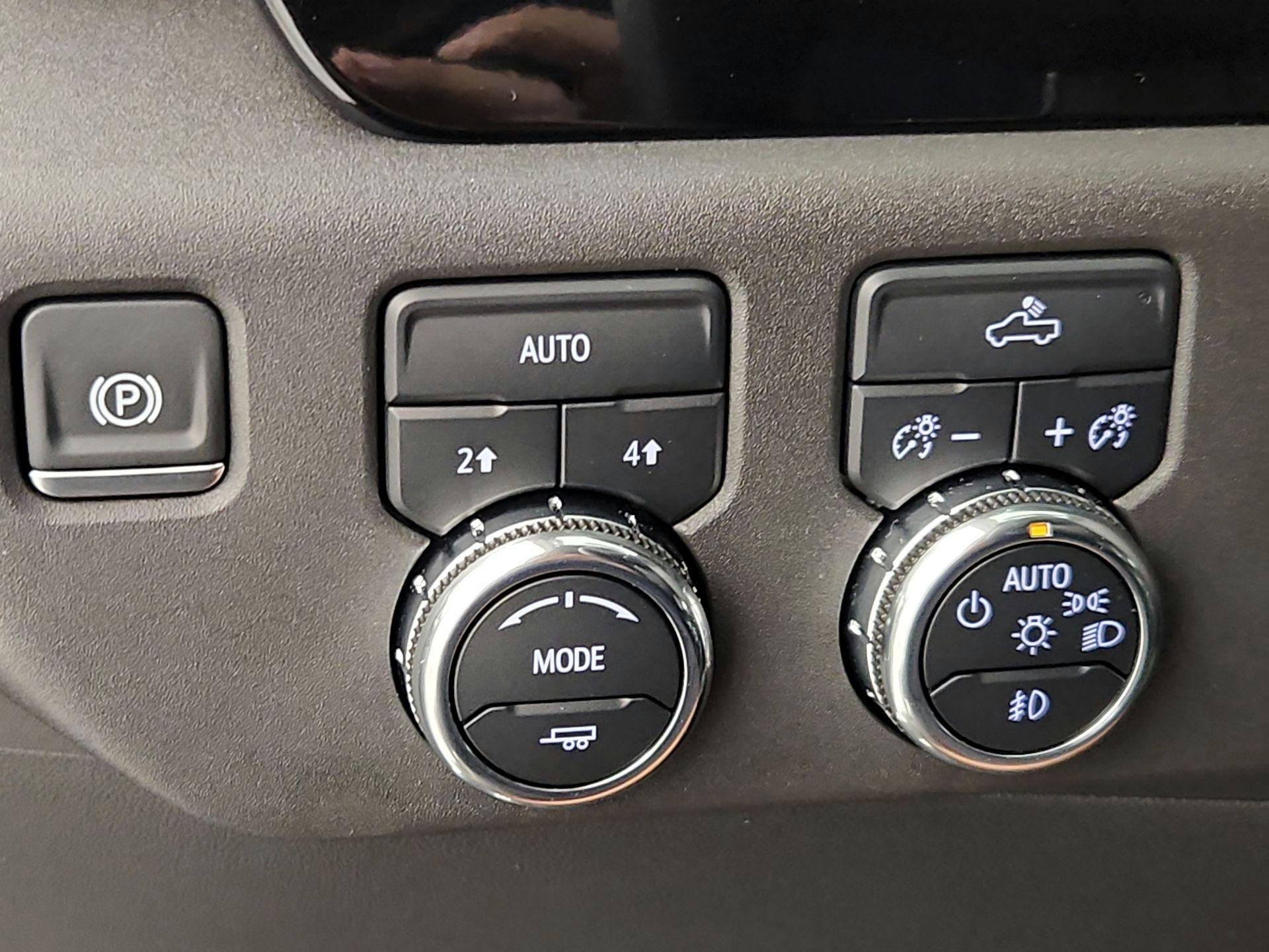 Thumbnail: 2024 GMC Sierra 1500 - 13