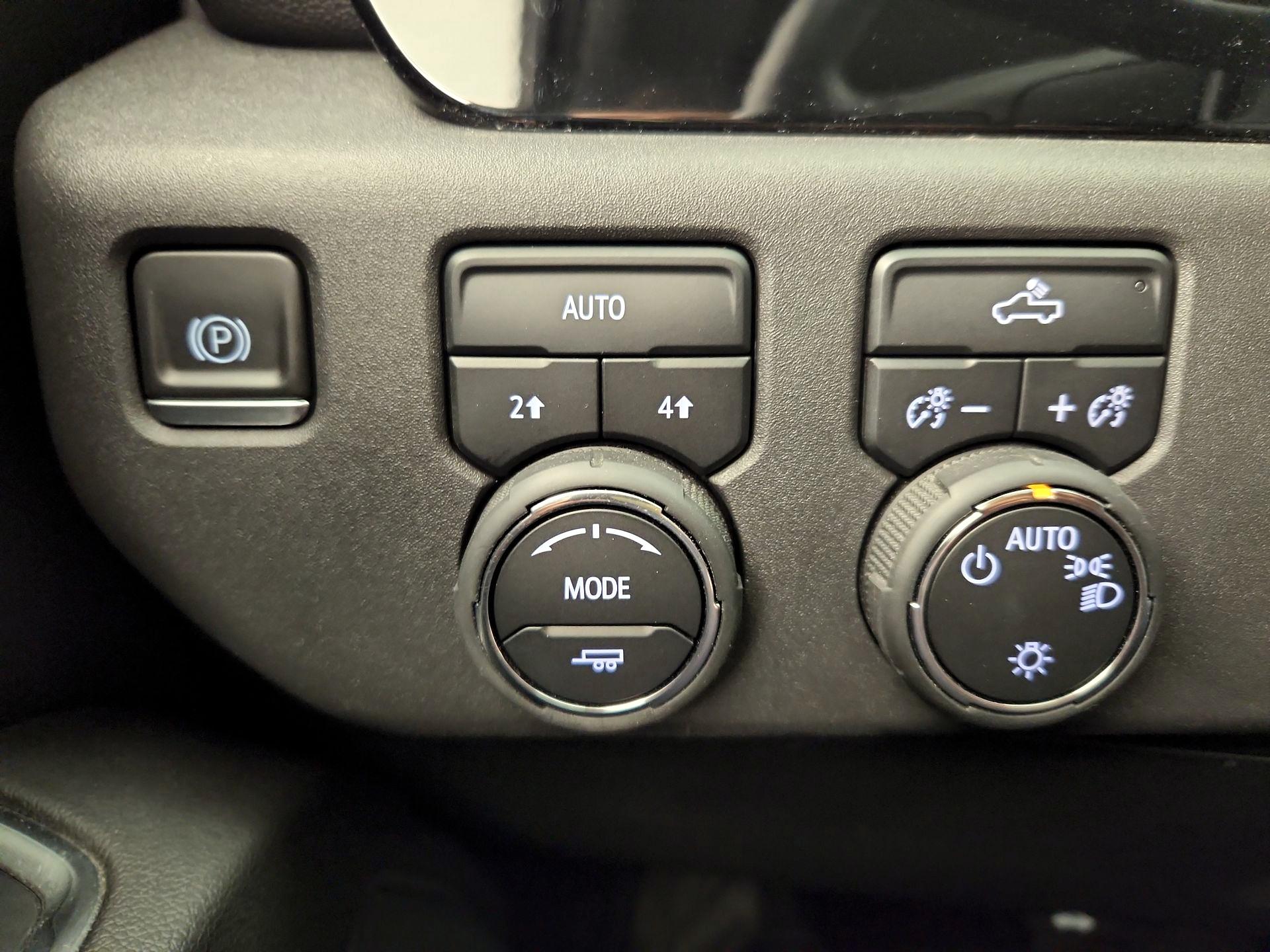 Thumbnail: 2023 Chevrolet Silverado 1500 - 13