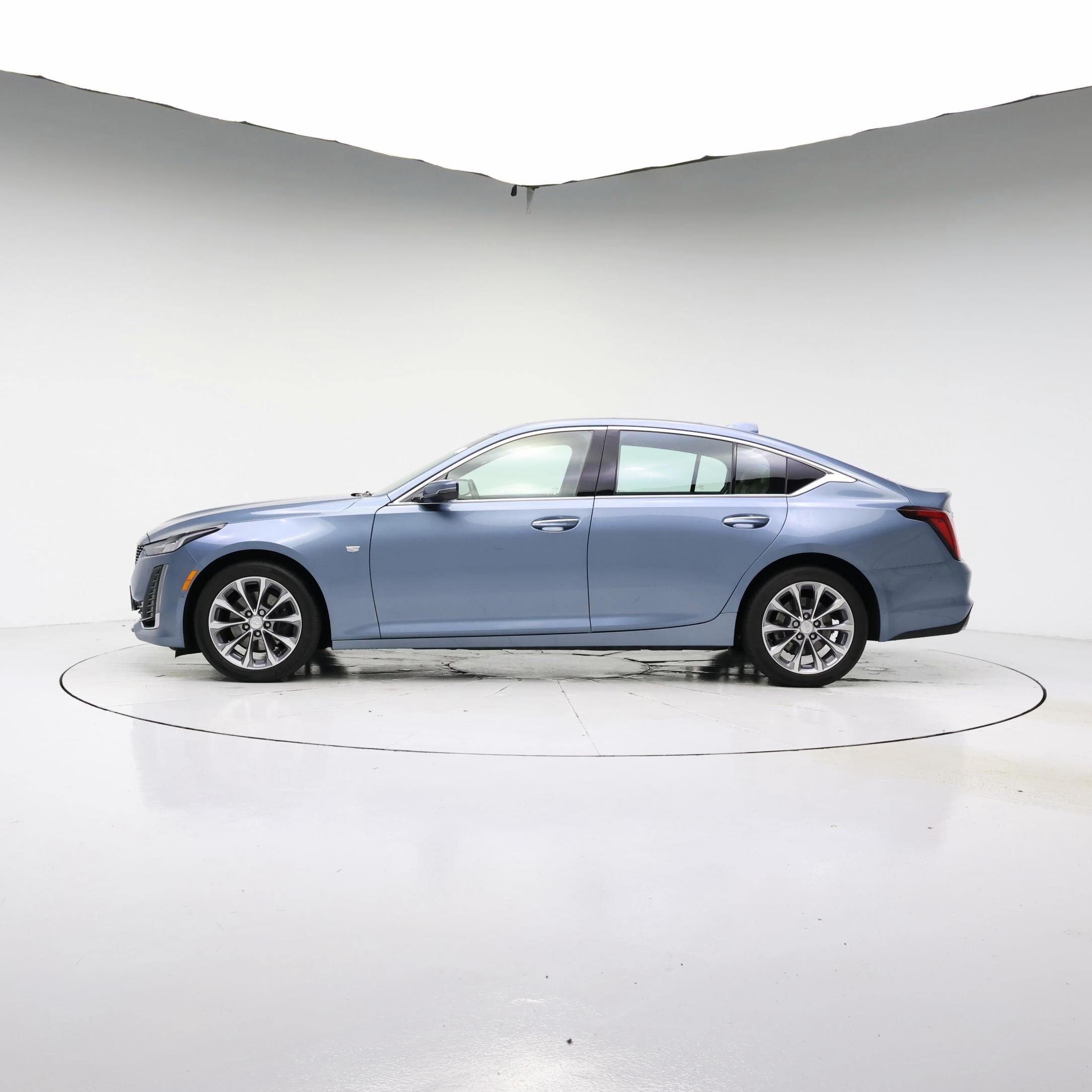 Thumbnail: 2023 Cadillac CT5 - 3
