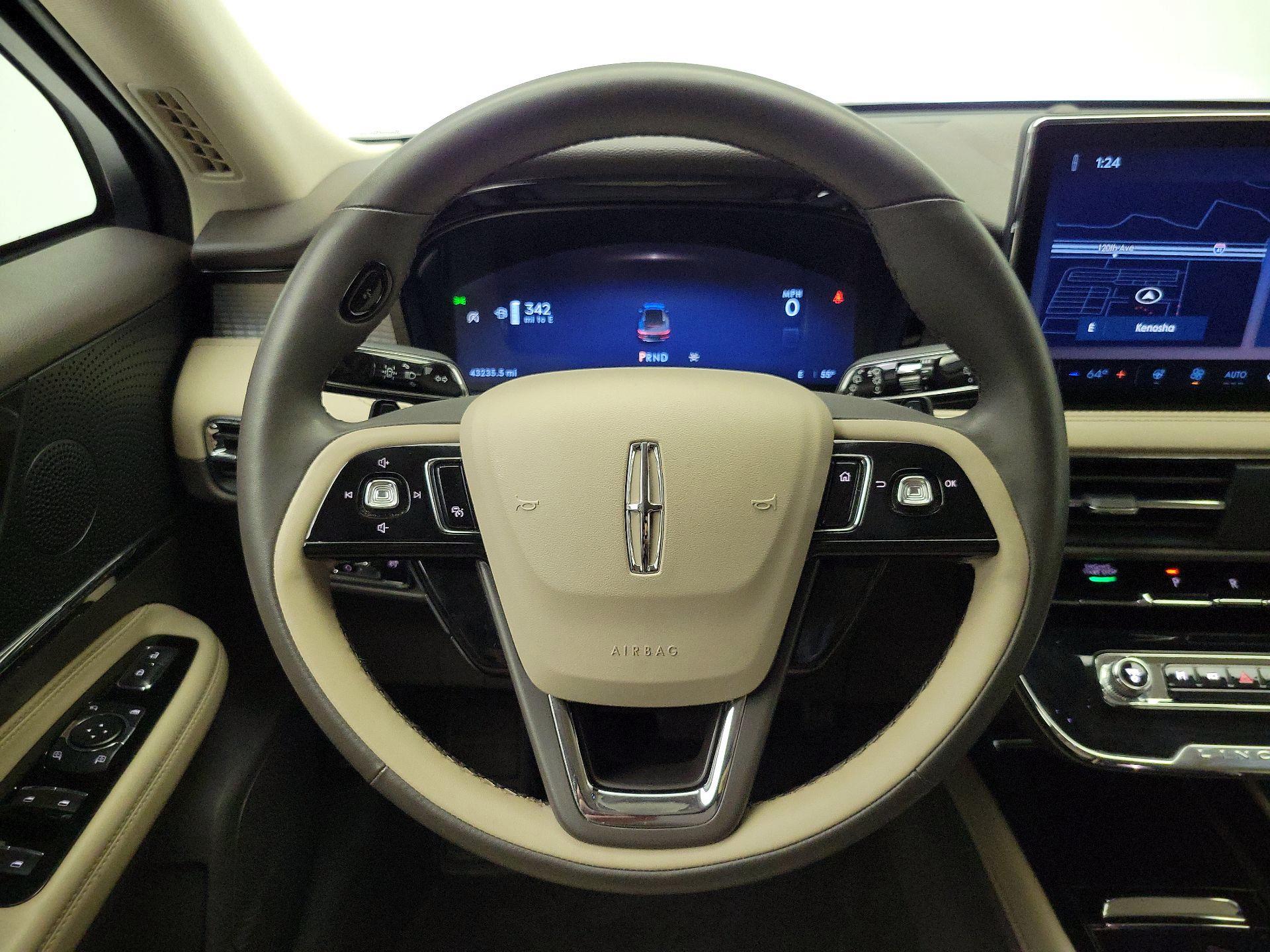 Thumbnail: 2024 Lincoln Corsair - 10