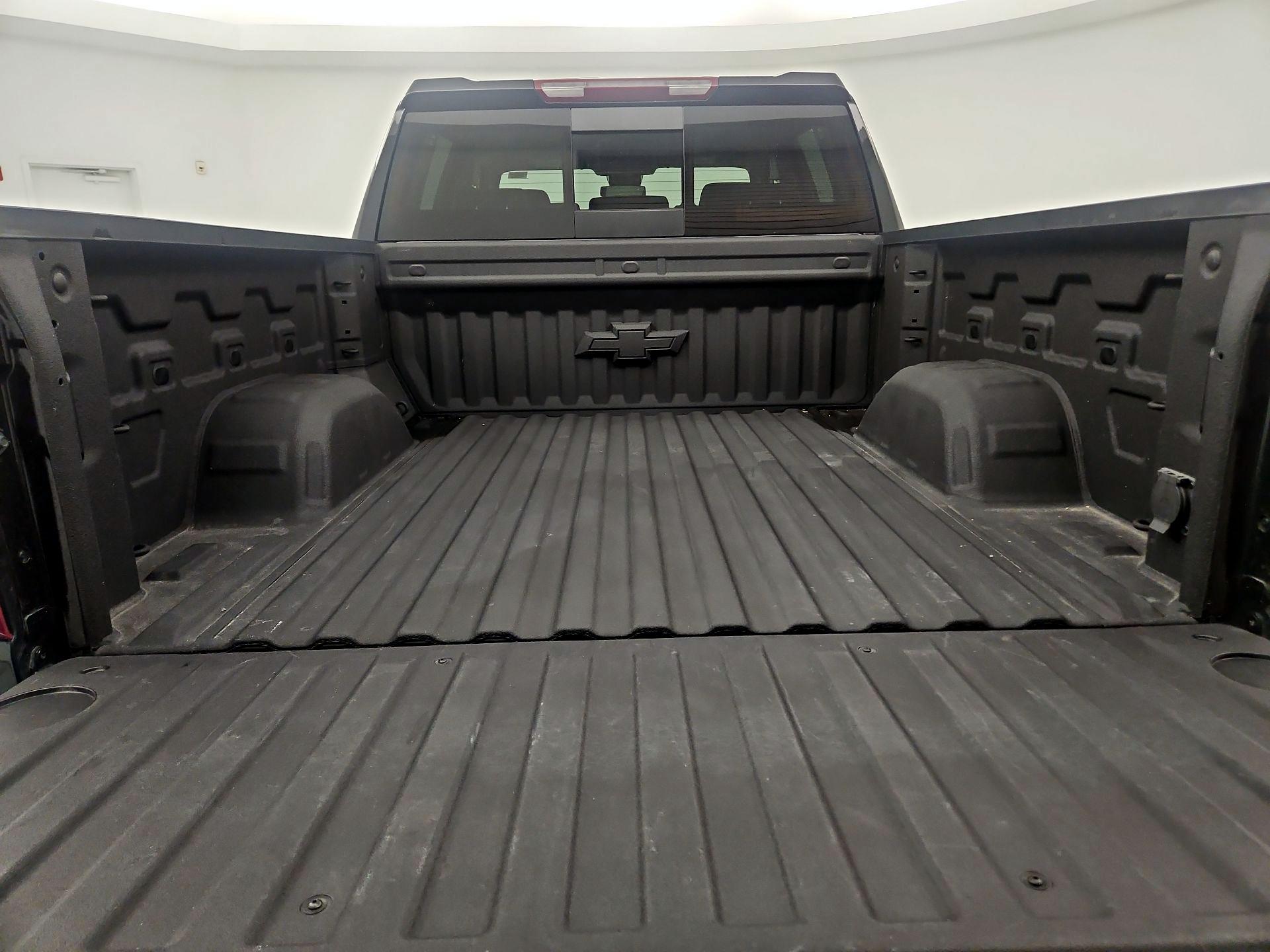 Thumbnail: 2023 Chevrolet Silverado 1500 - 18