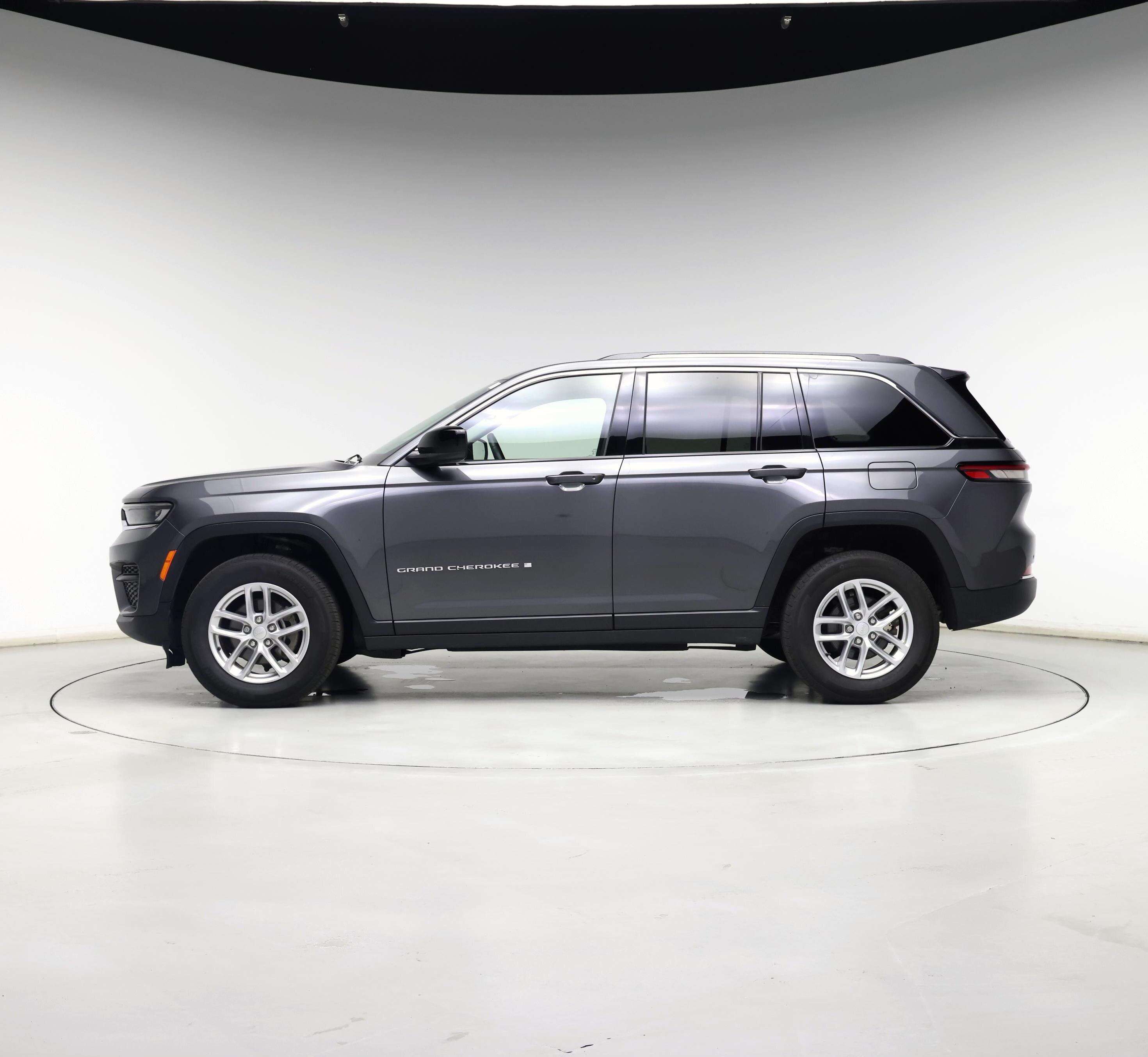Thumbnail: 2023 Jeep Grand Cherokee - 3