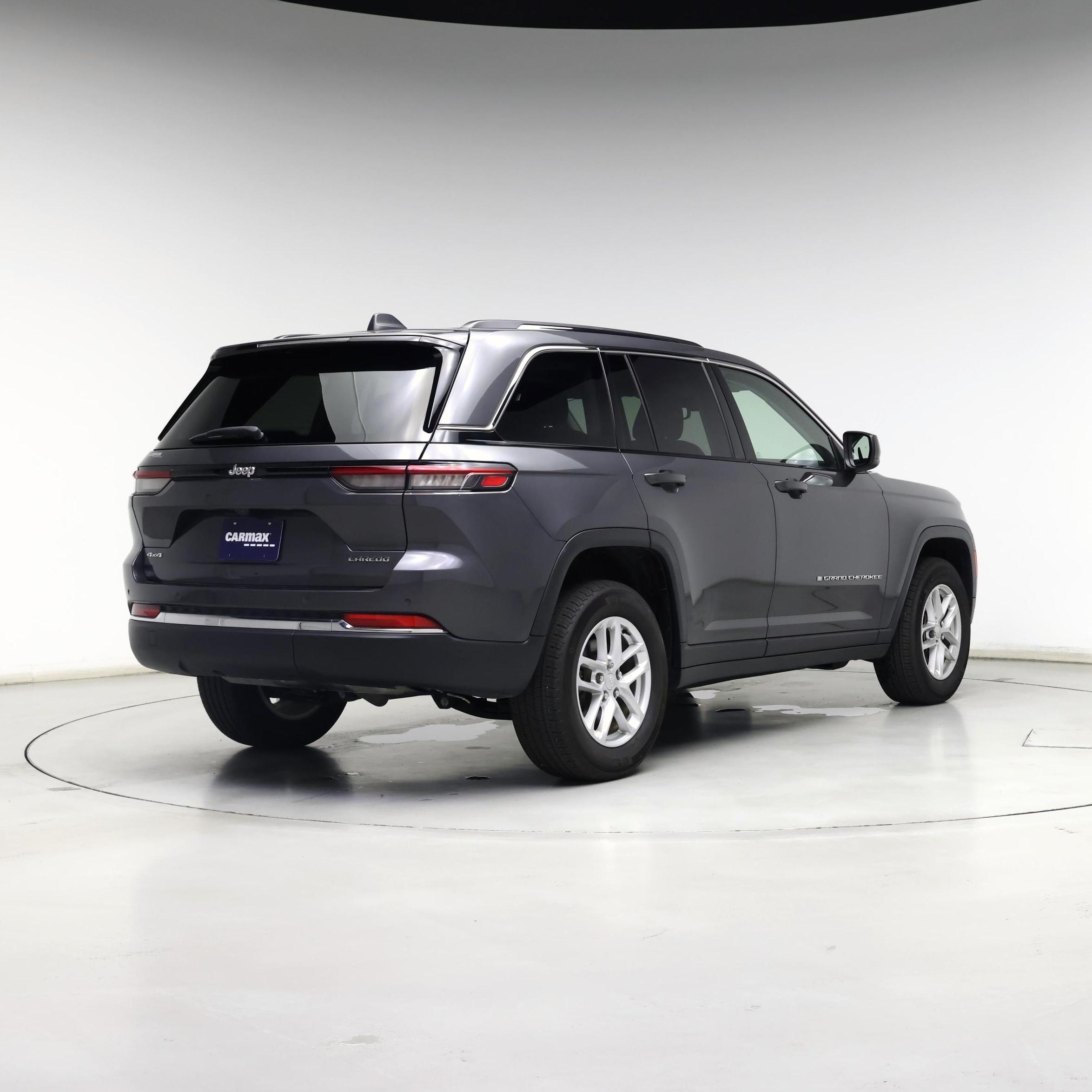 Thumbnail: 2023 Jeep Grand Cherokee - 8