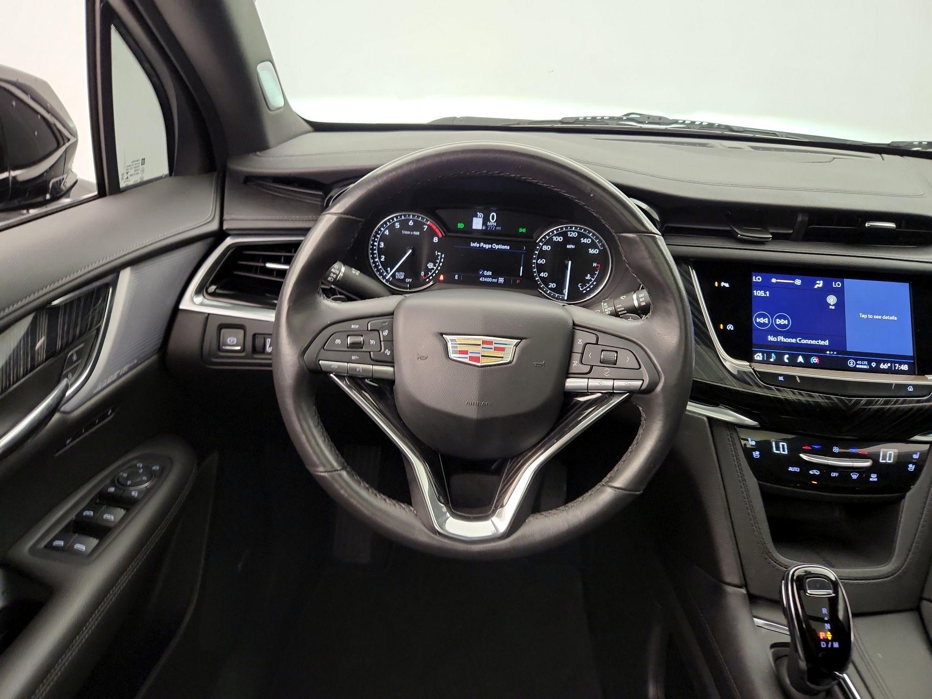 Thumbnail: 2023 Cadillac XT6 - 10