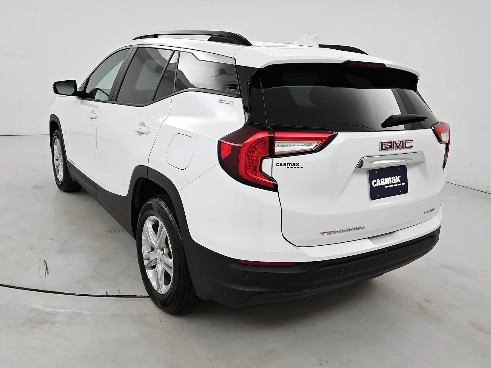 2023 GMC Terrain SLE - Photo 7