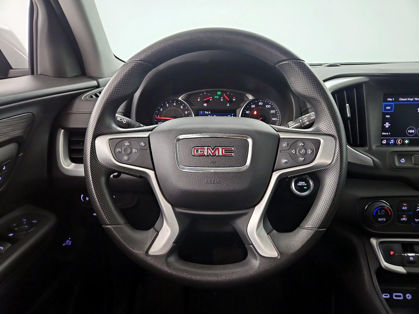 2023 GMC Terrain SLE - Photo 9