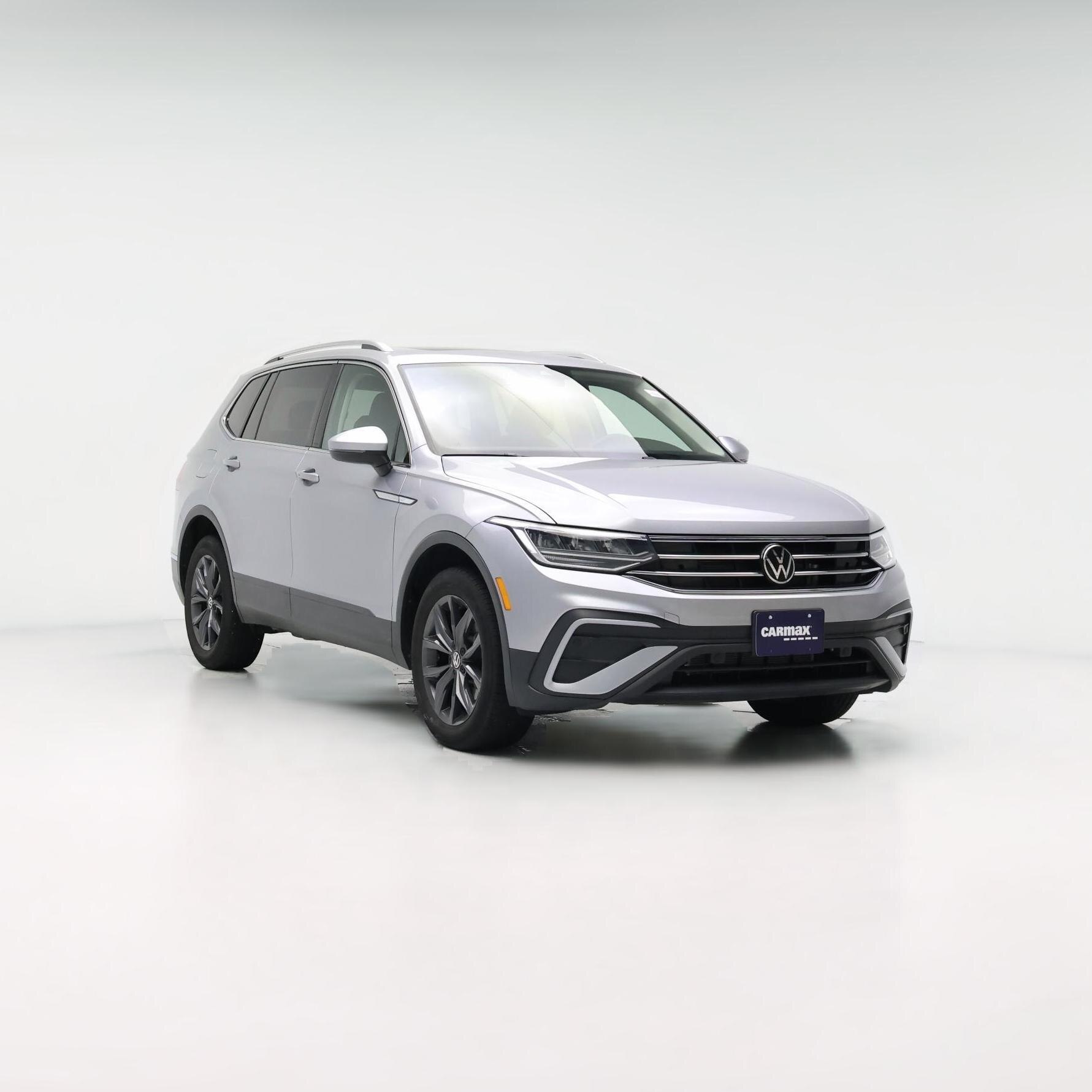 Thumbnail: 2023 Volkswagen Tiguan - 1
