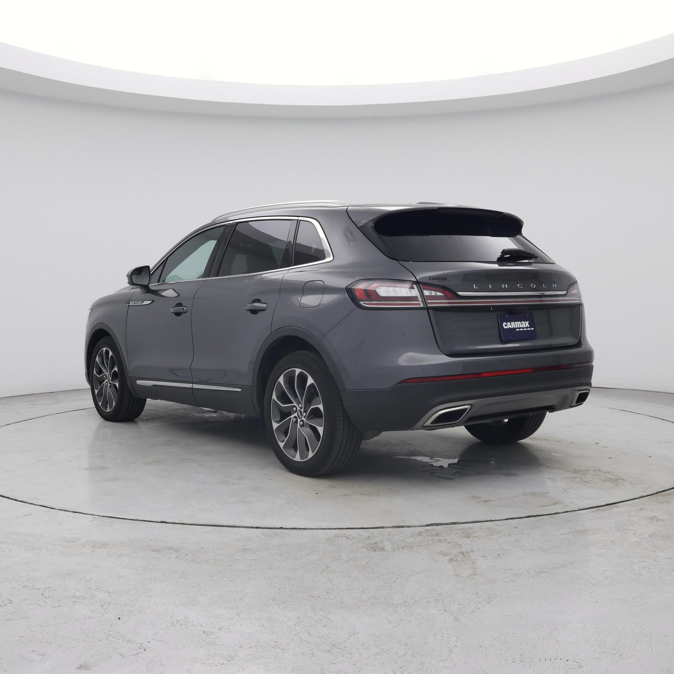 Thumbnail: 2023 Lincoln Nautilus - 2