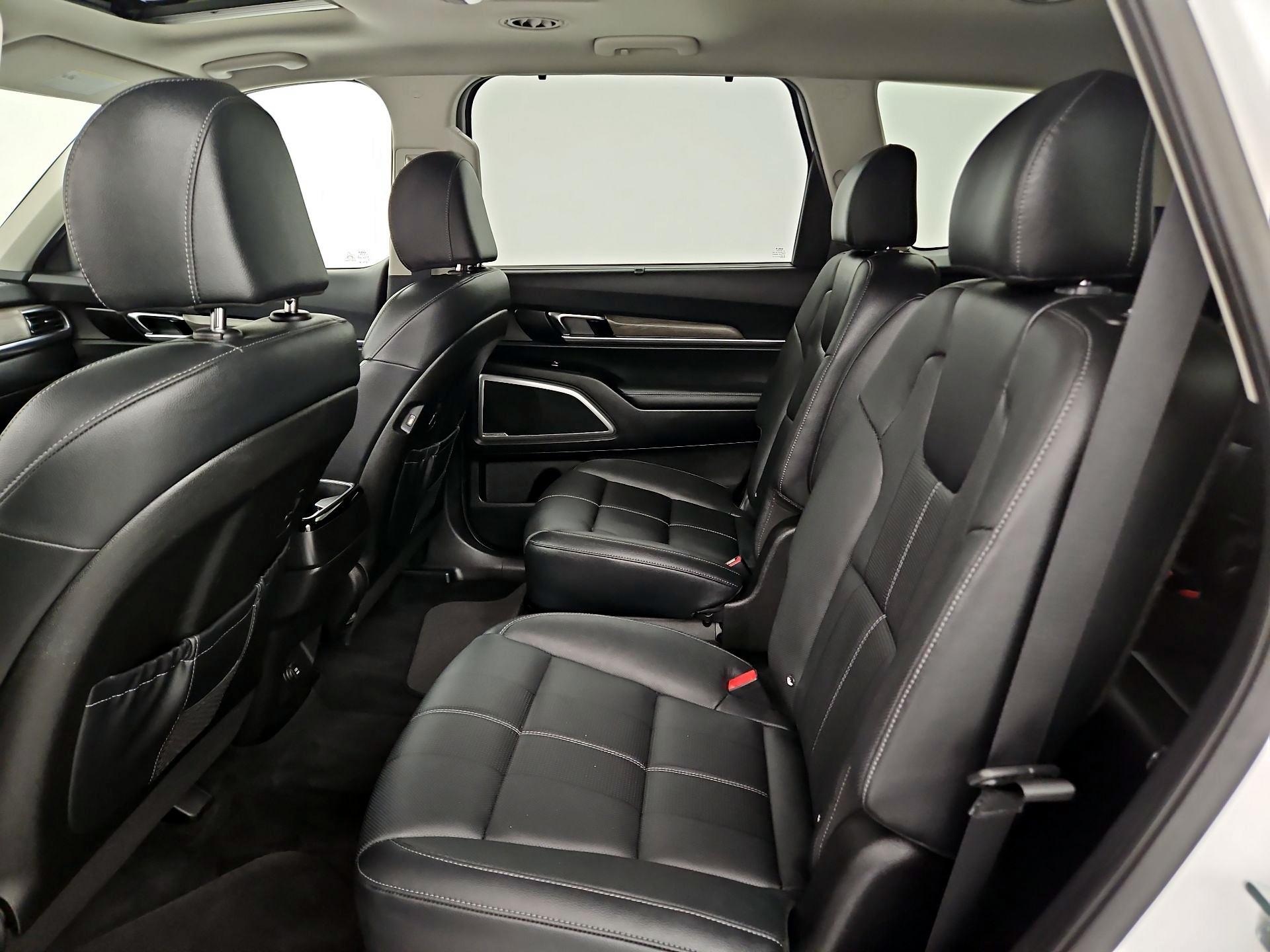 Thumbnail: 2022 Kia Telluride - 19