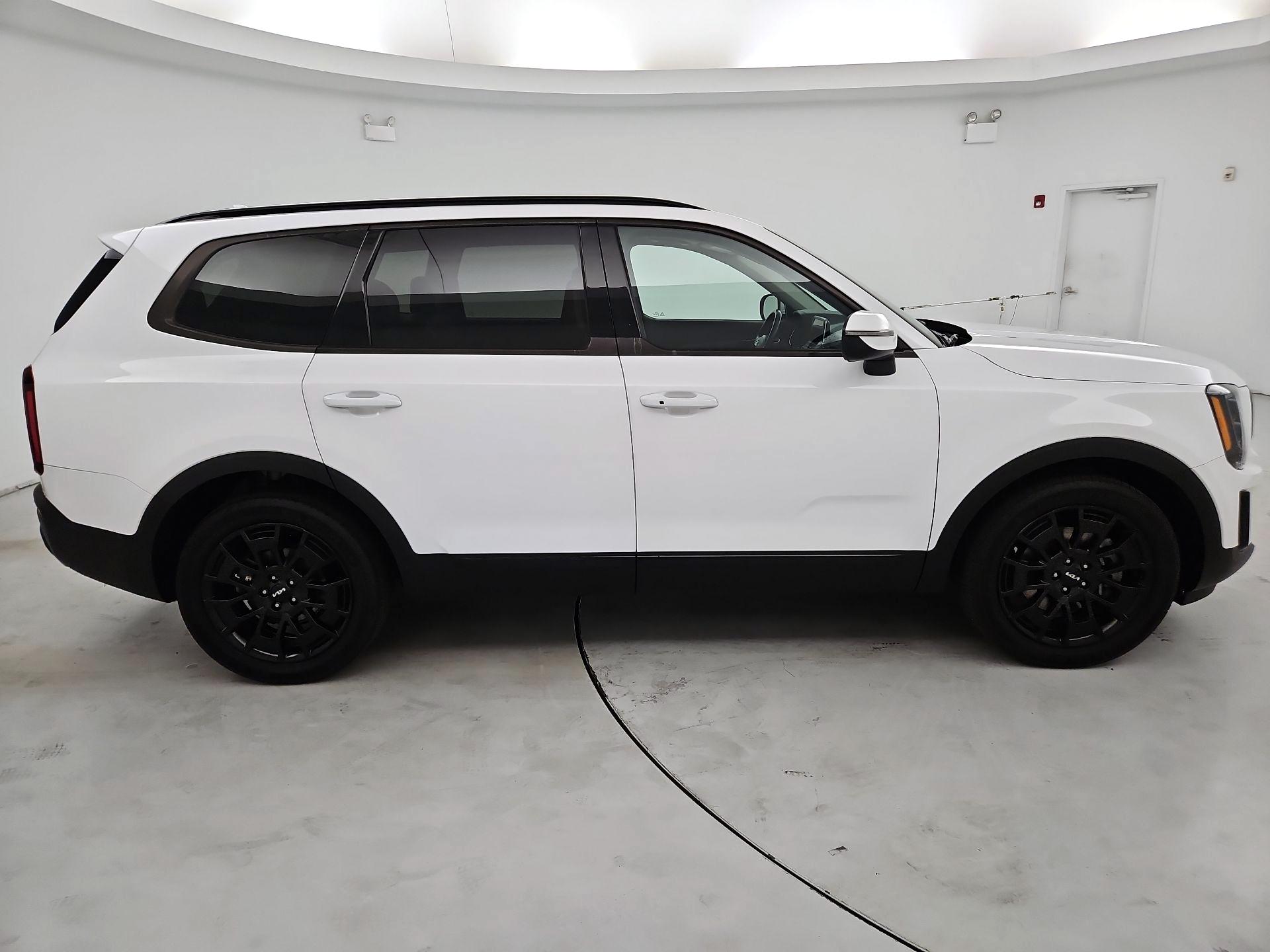 Thumbnail: 2022 Kia Telluride - 4