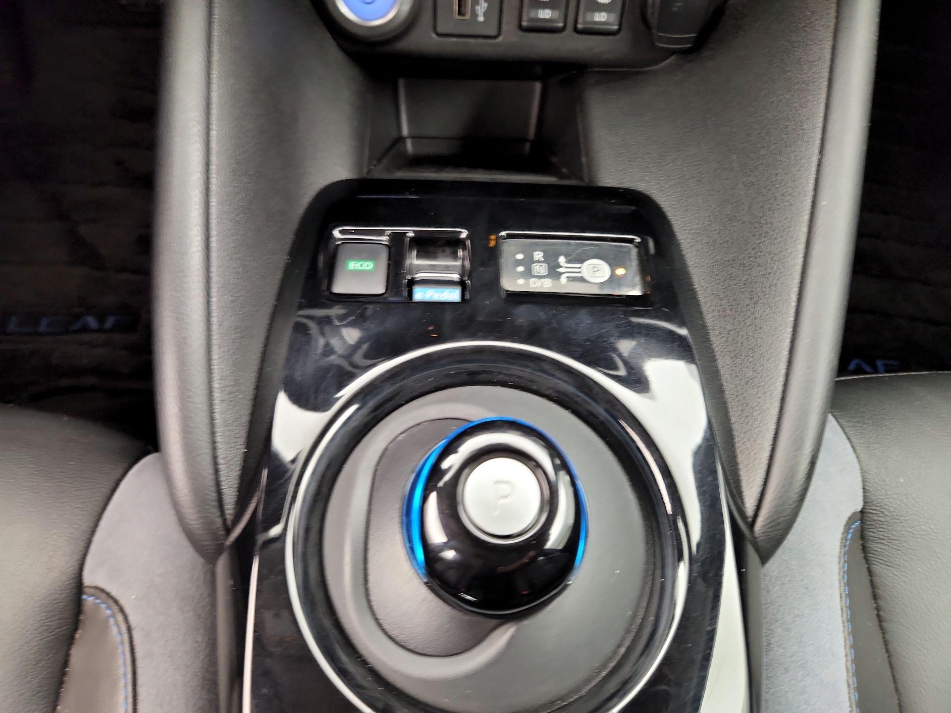 Thumbnail: 2020 Nissan Leaf - 18