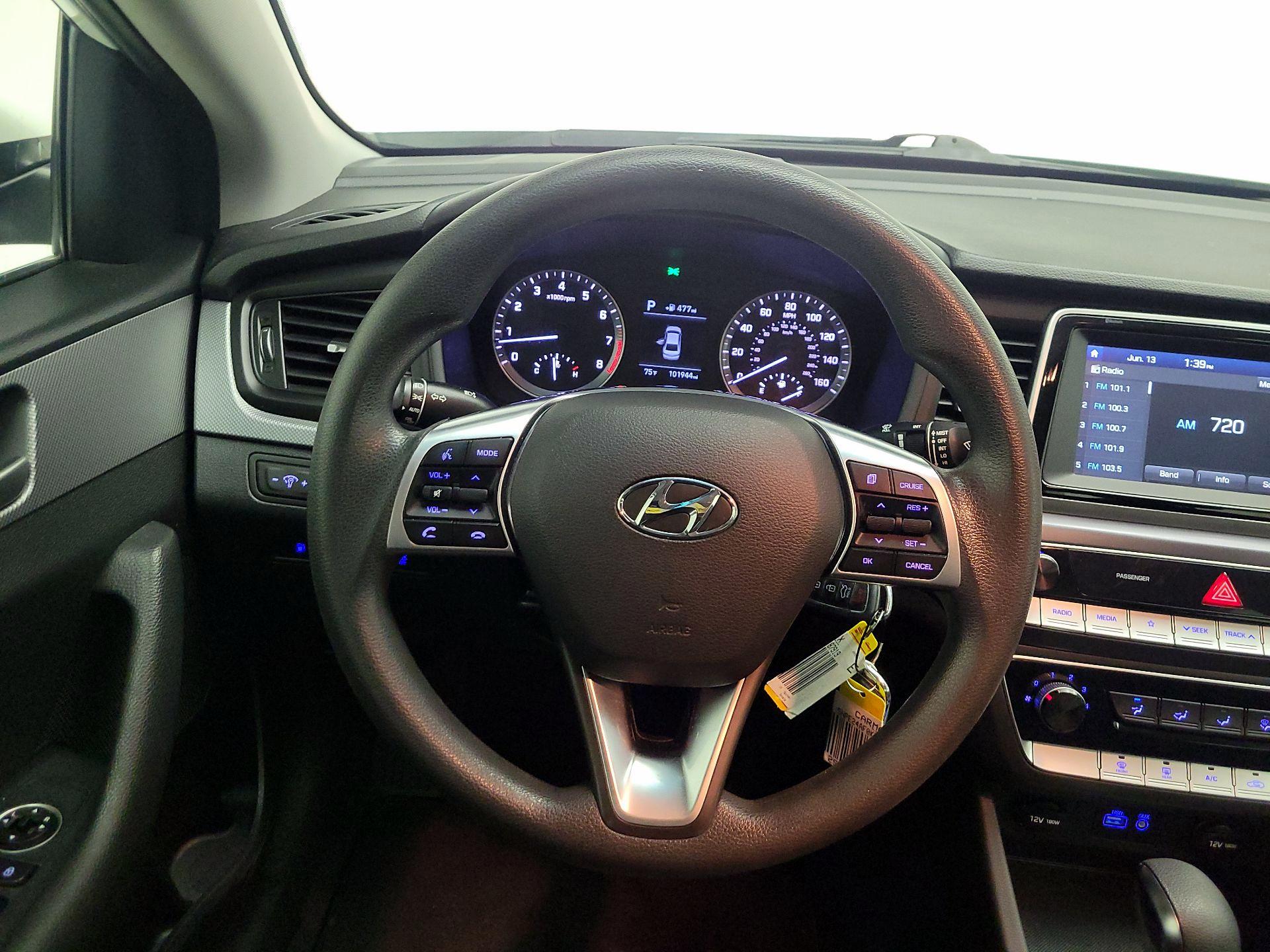 Thumbnail: 2019 Hyundai Sonata - 9