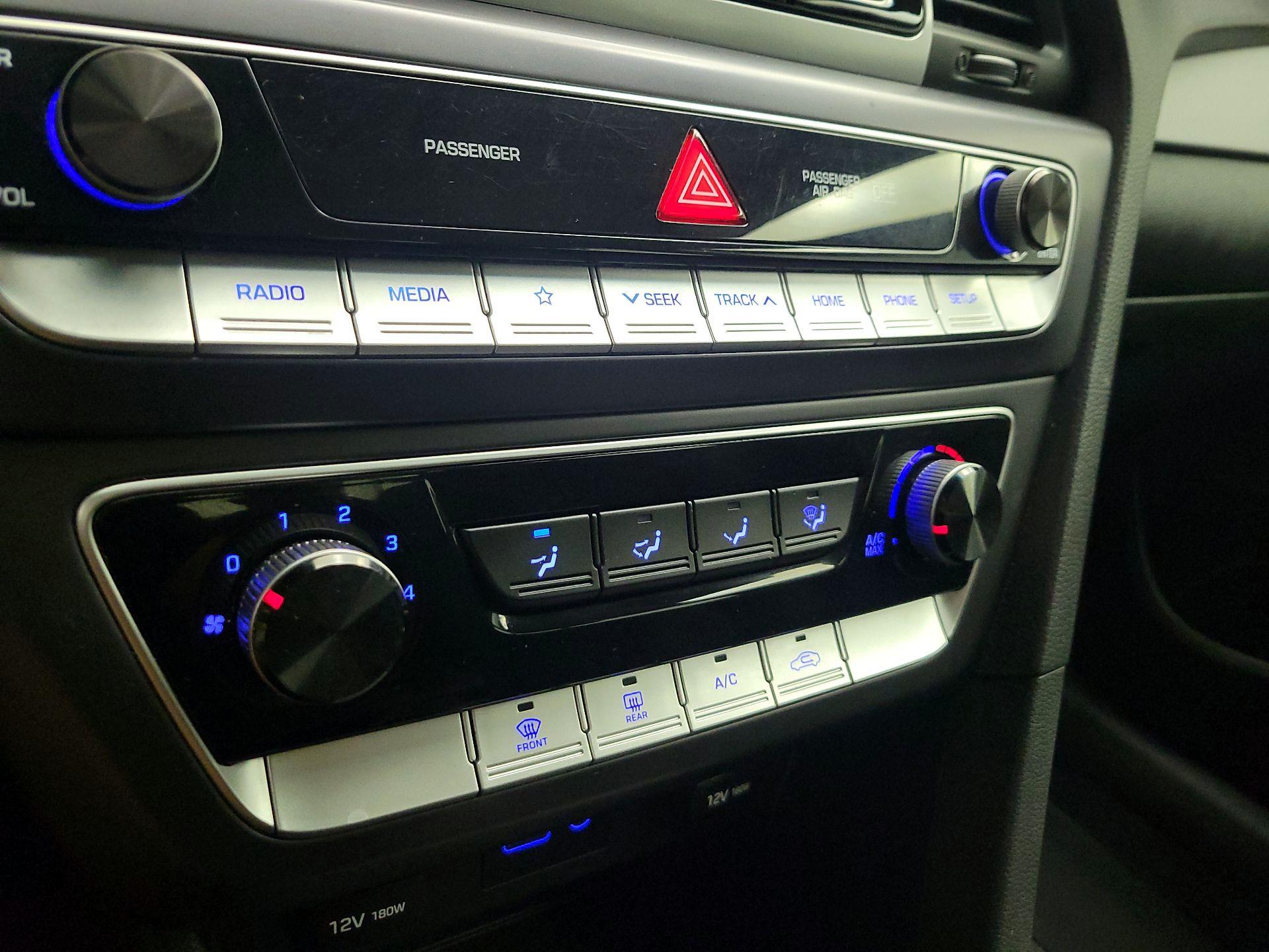 Thumbnail: 2019 Hyundai Sonata - 15