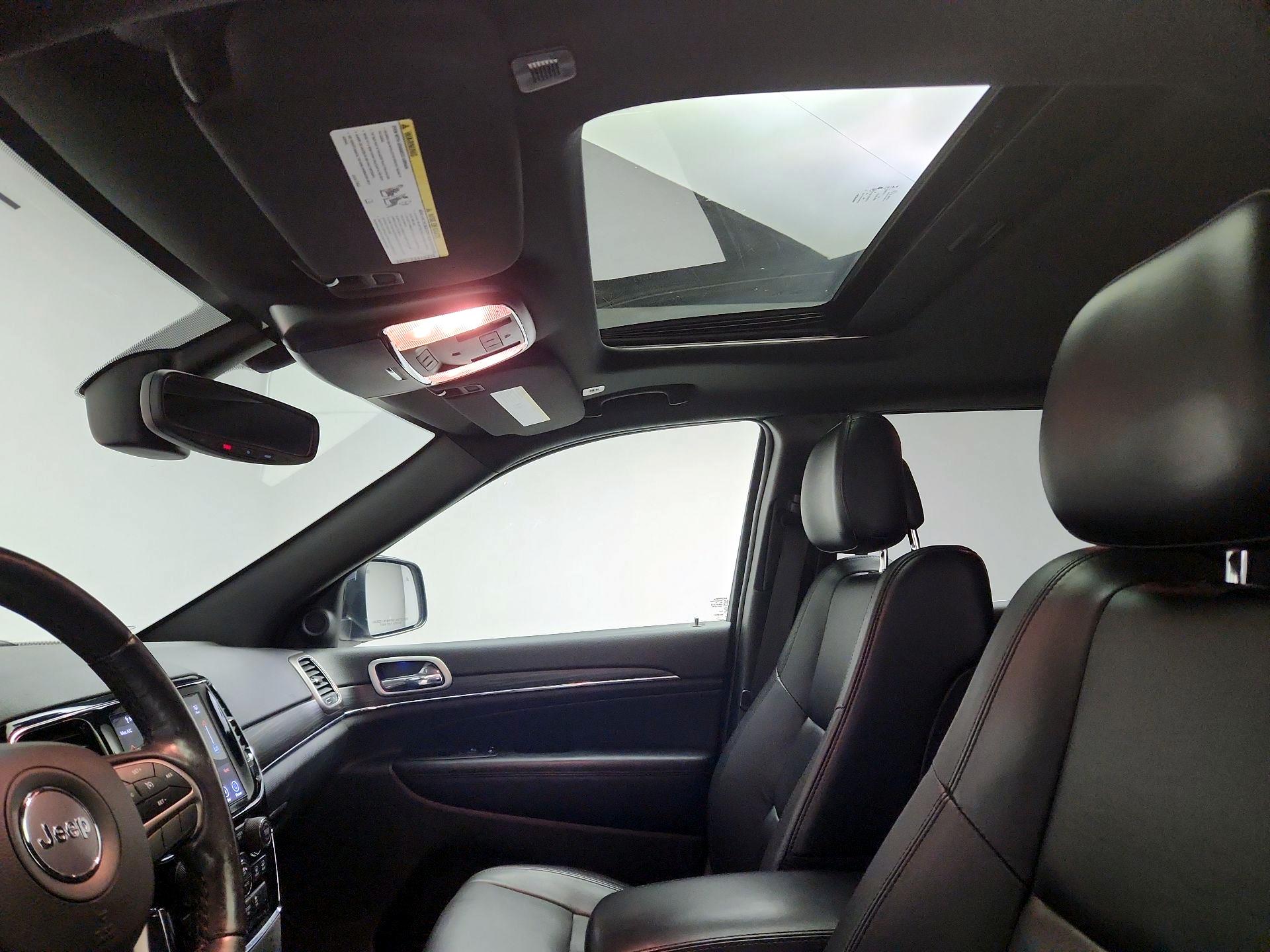 Thumbnail: 2019 Jeep Grand Cherokee - 20