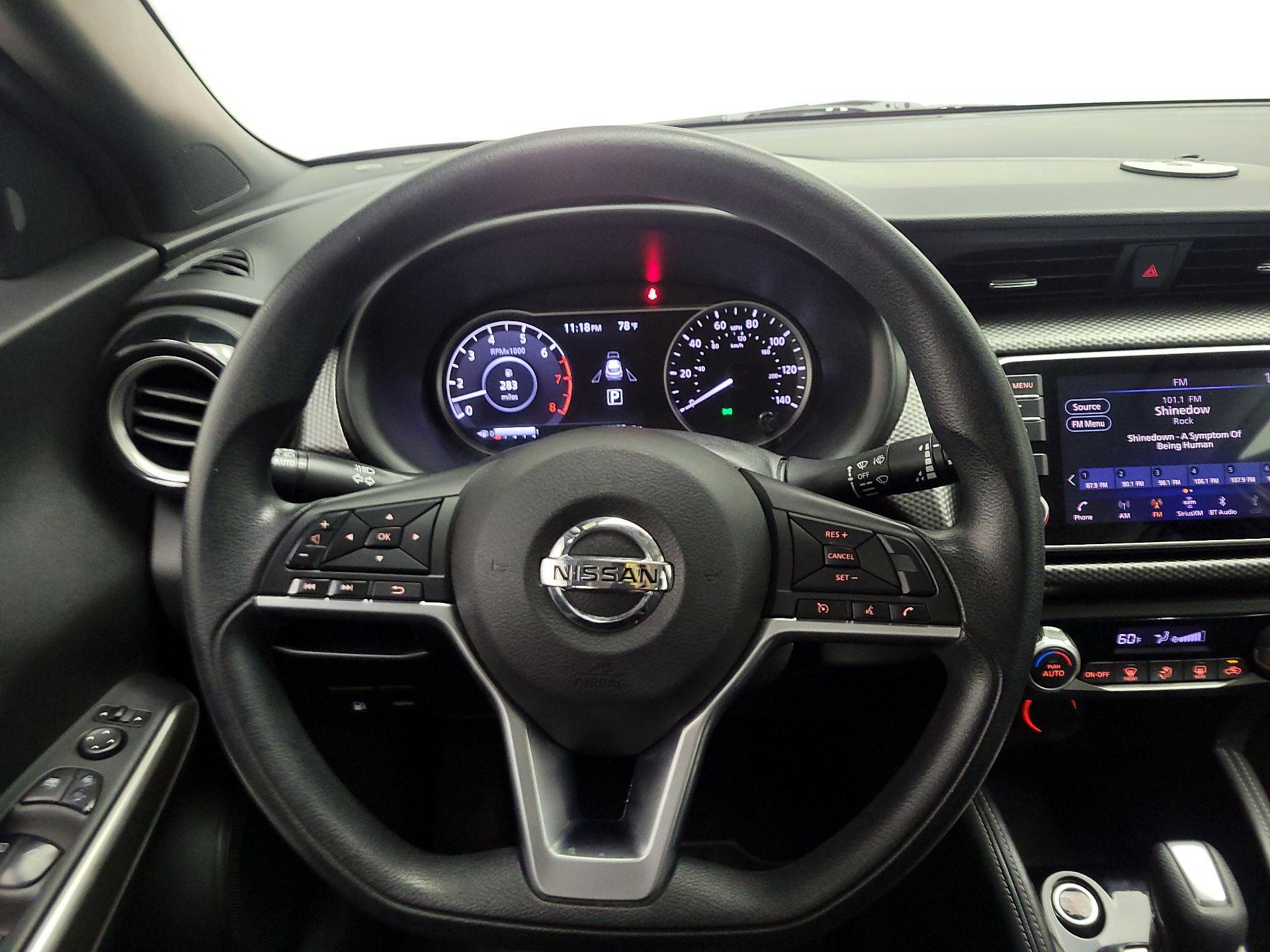 Thumbnail: 2018 Nissan Kicks - 10