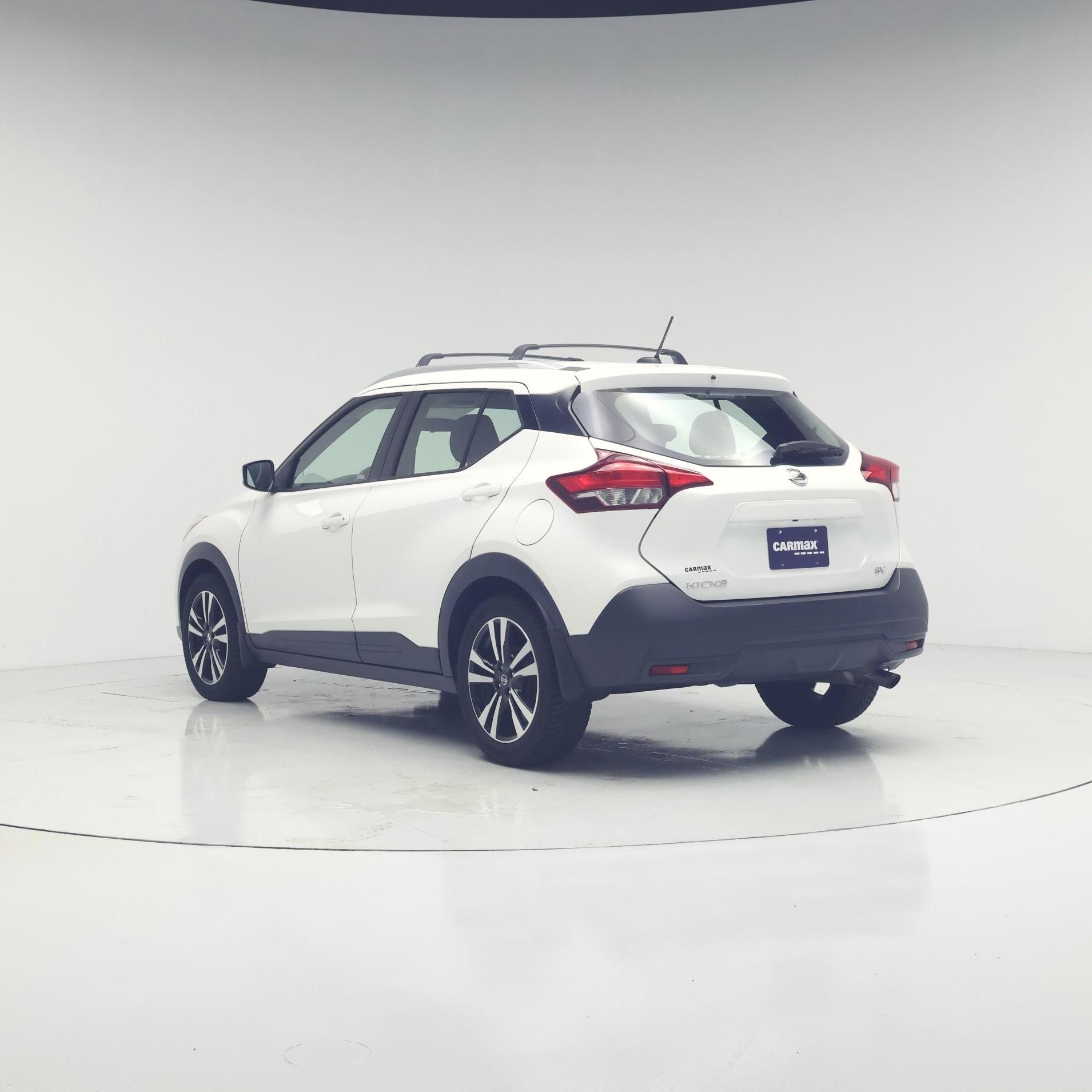 Thumbnail: 2018 Nissan Kicks - 2