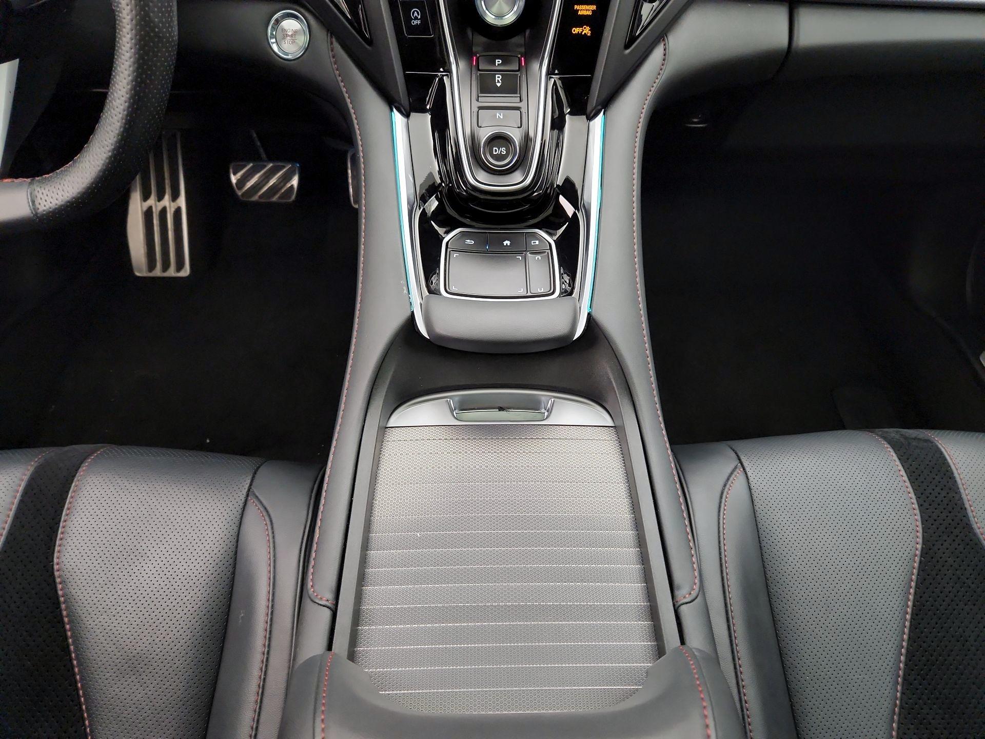 Thumbnail: 2024 Acura RDX - 17