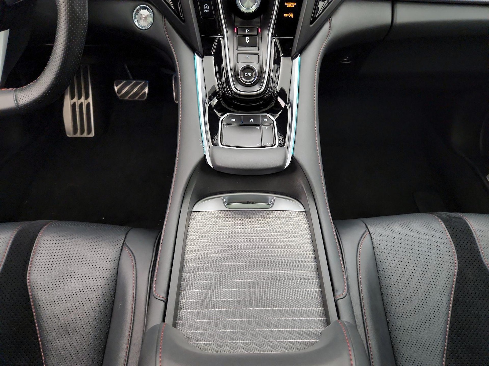 2024 Acura RDX A-Spec Package - Photo 18
