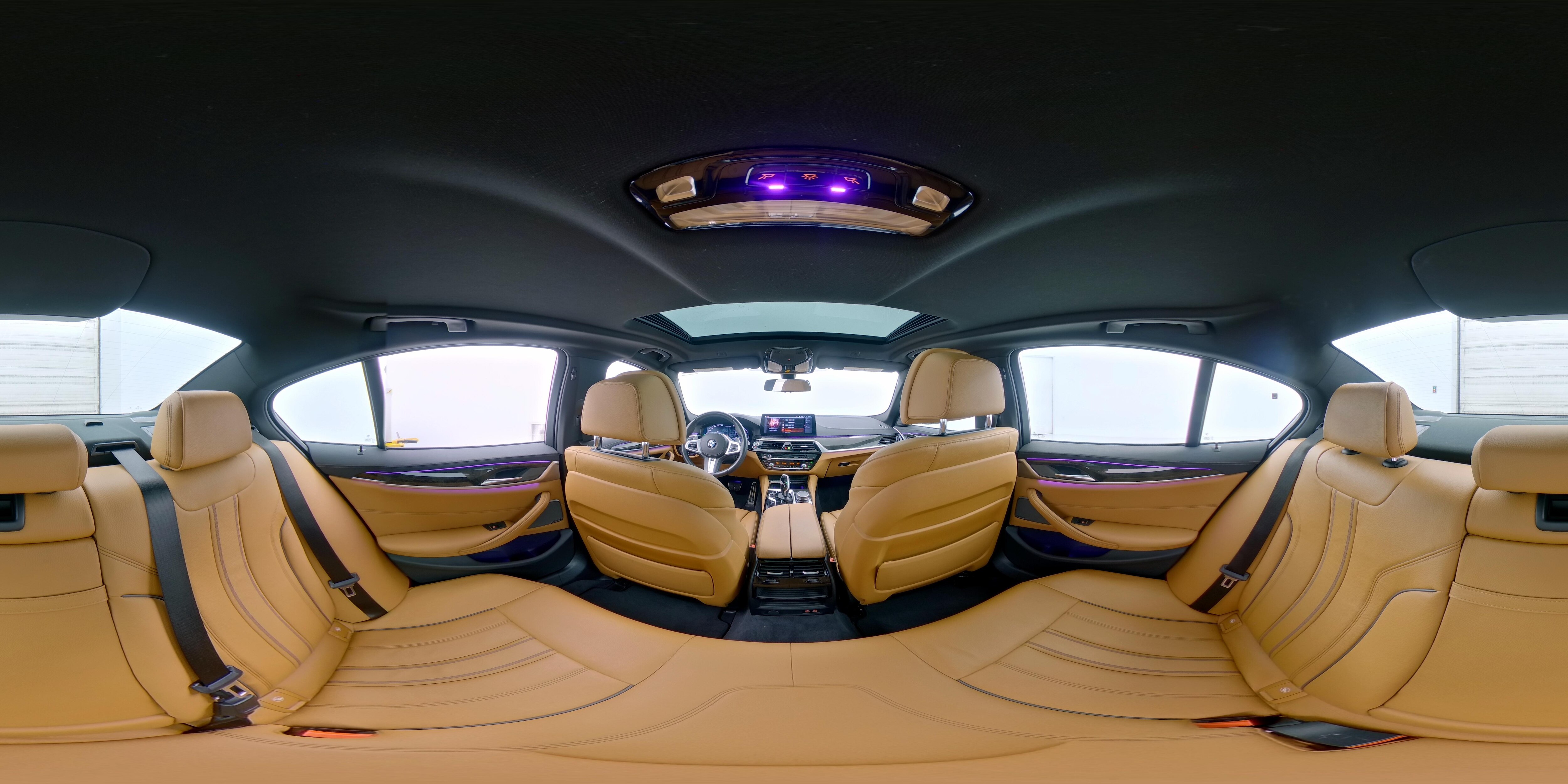 2021 BMW 5 Series M550i - Photo 28