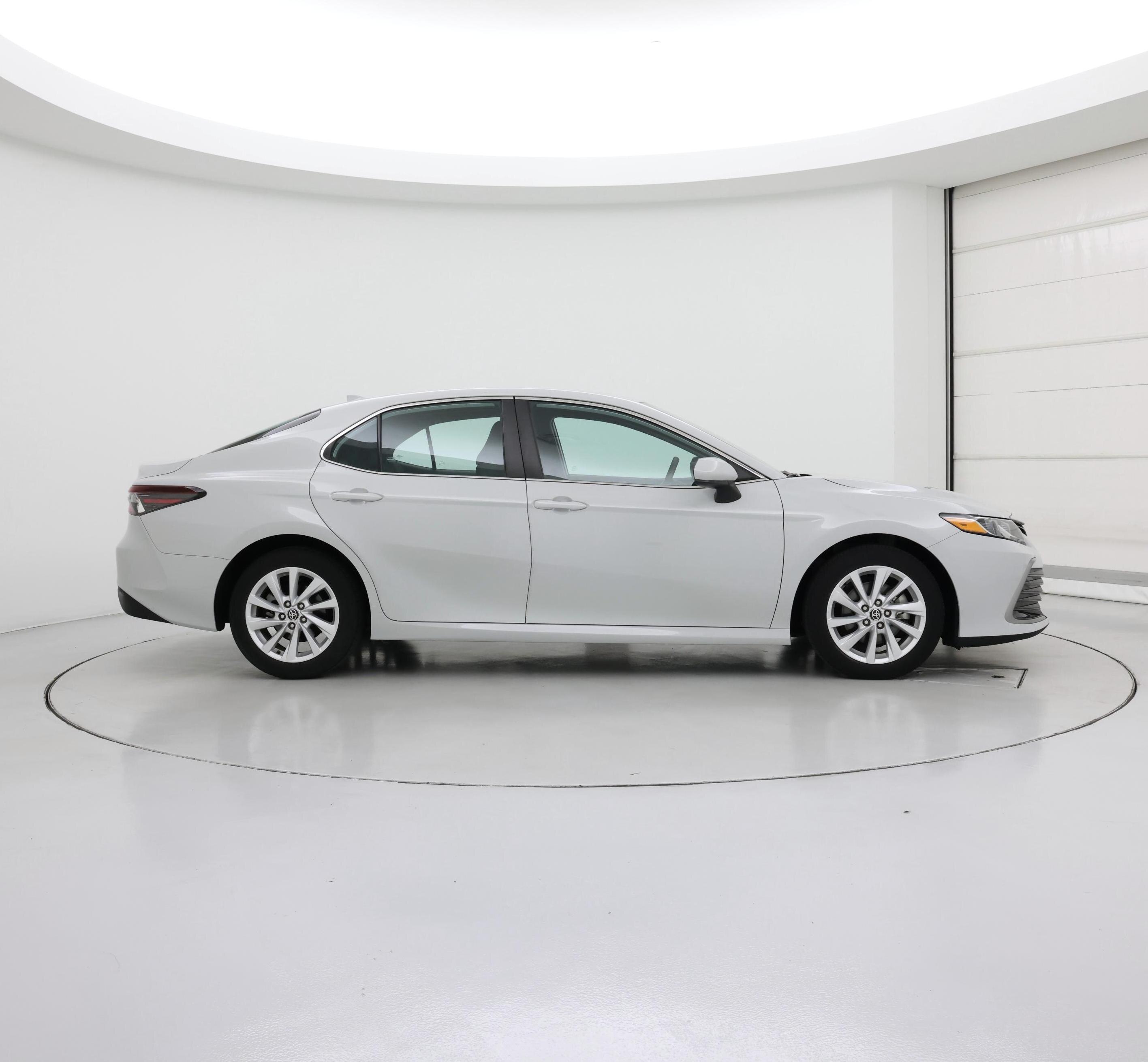 Thumbnail: 2022 Toyota Camry - 7