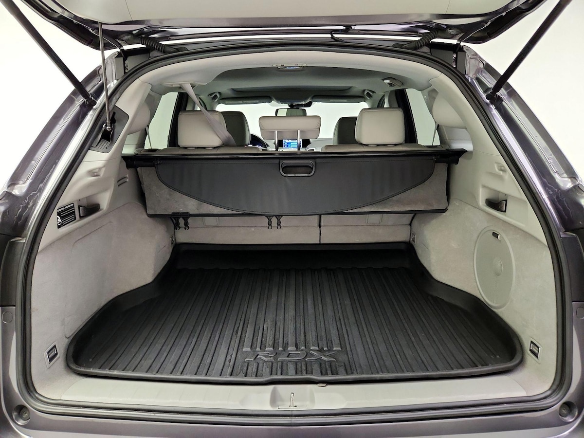 Trunk/Cargo (Seats Up)