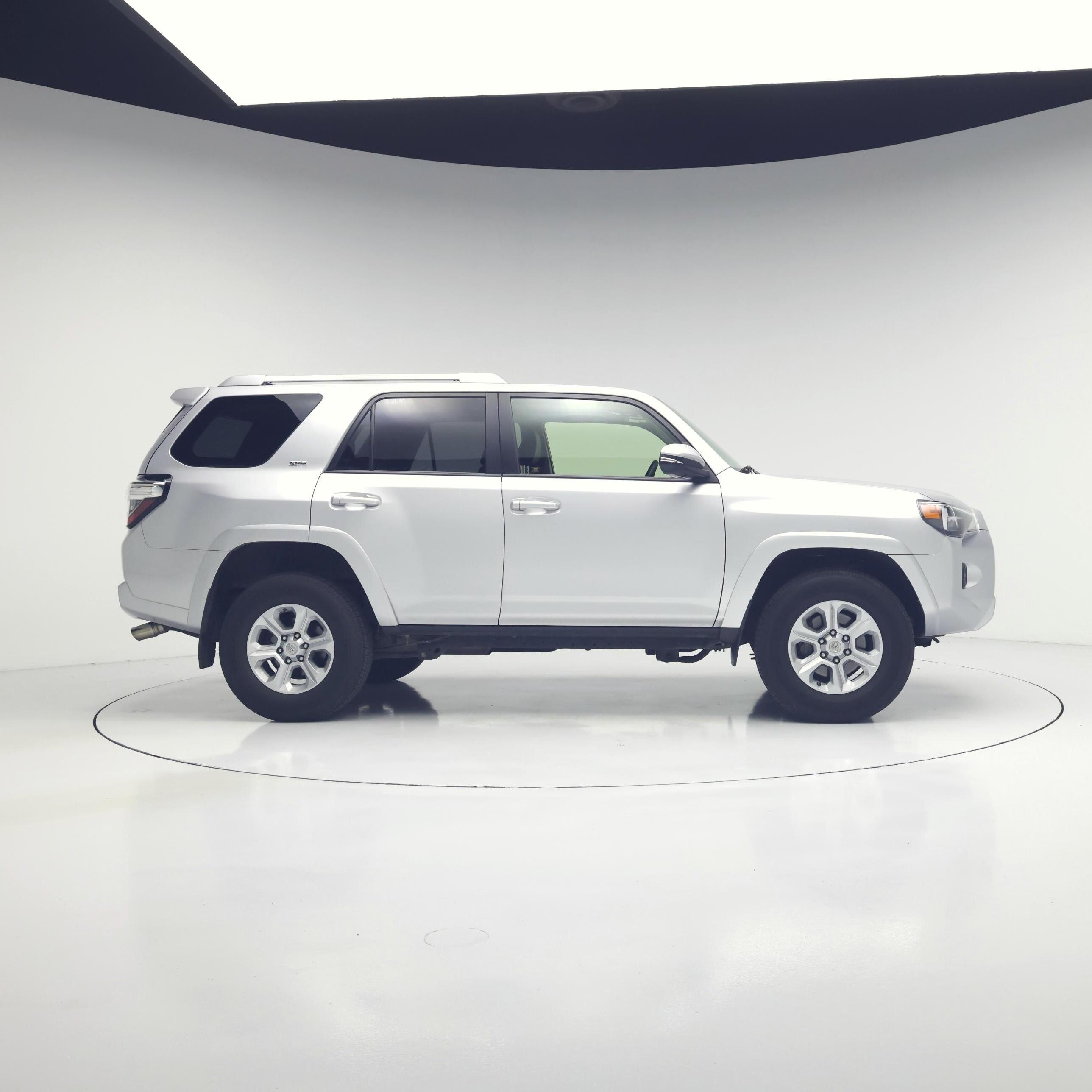 Thumbnail: 2018 Toyota 4Runner - 7