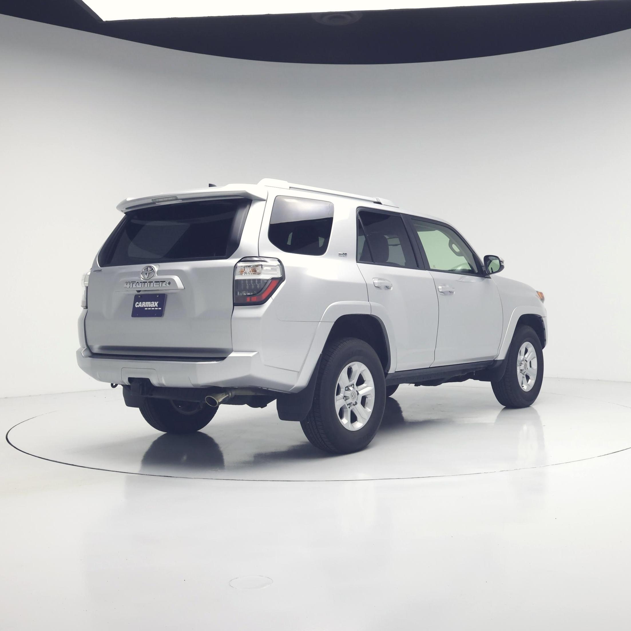 Thumbnail: 2018 Toyota 4Runner - 8