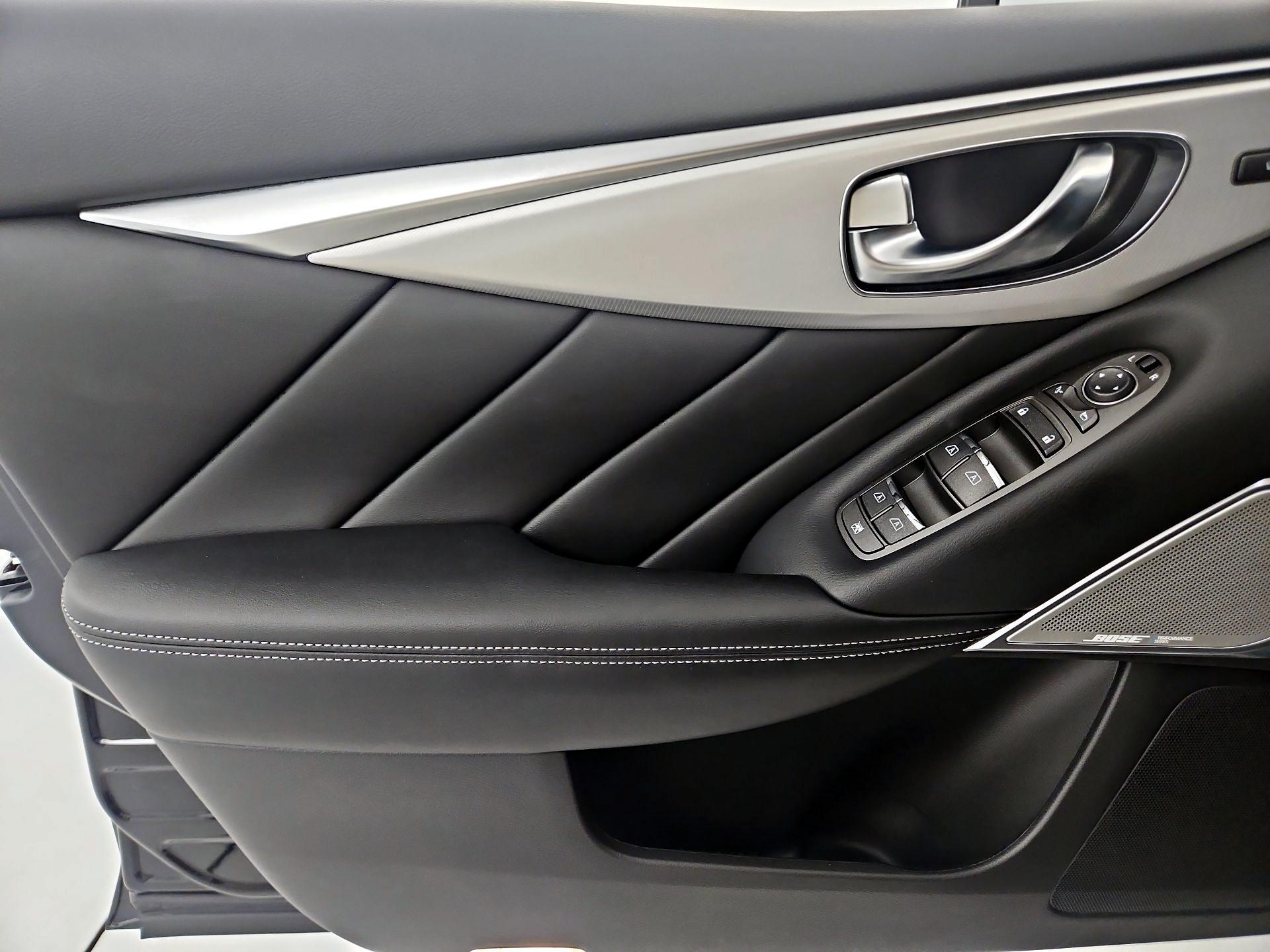 Thumbnail: 2023 INFINITI Q50 - 10
